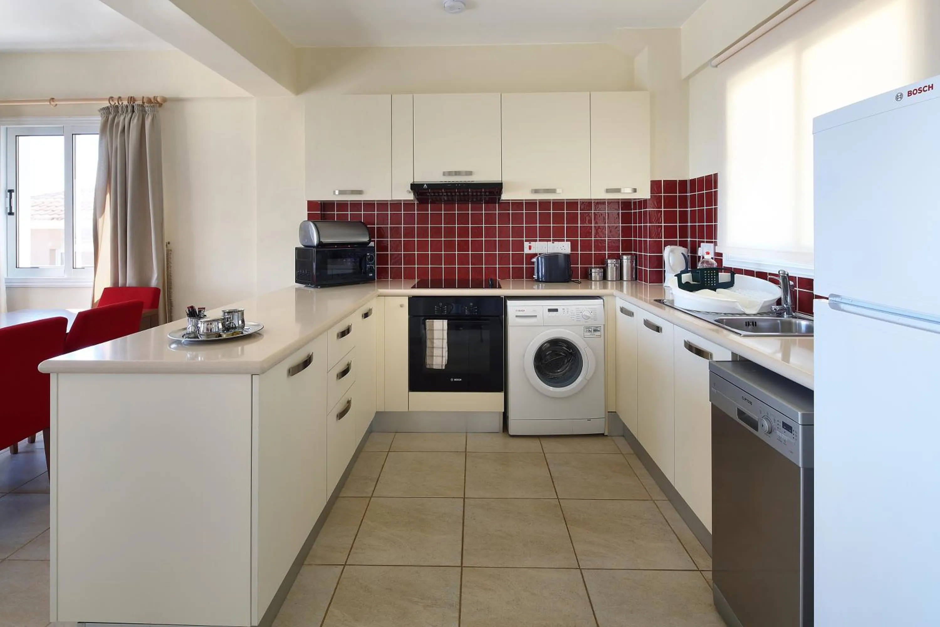 Kitchen or kitchenette in Club St. George