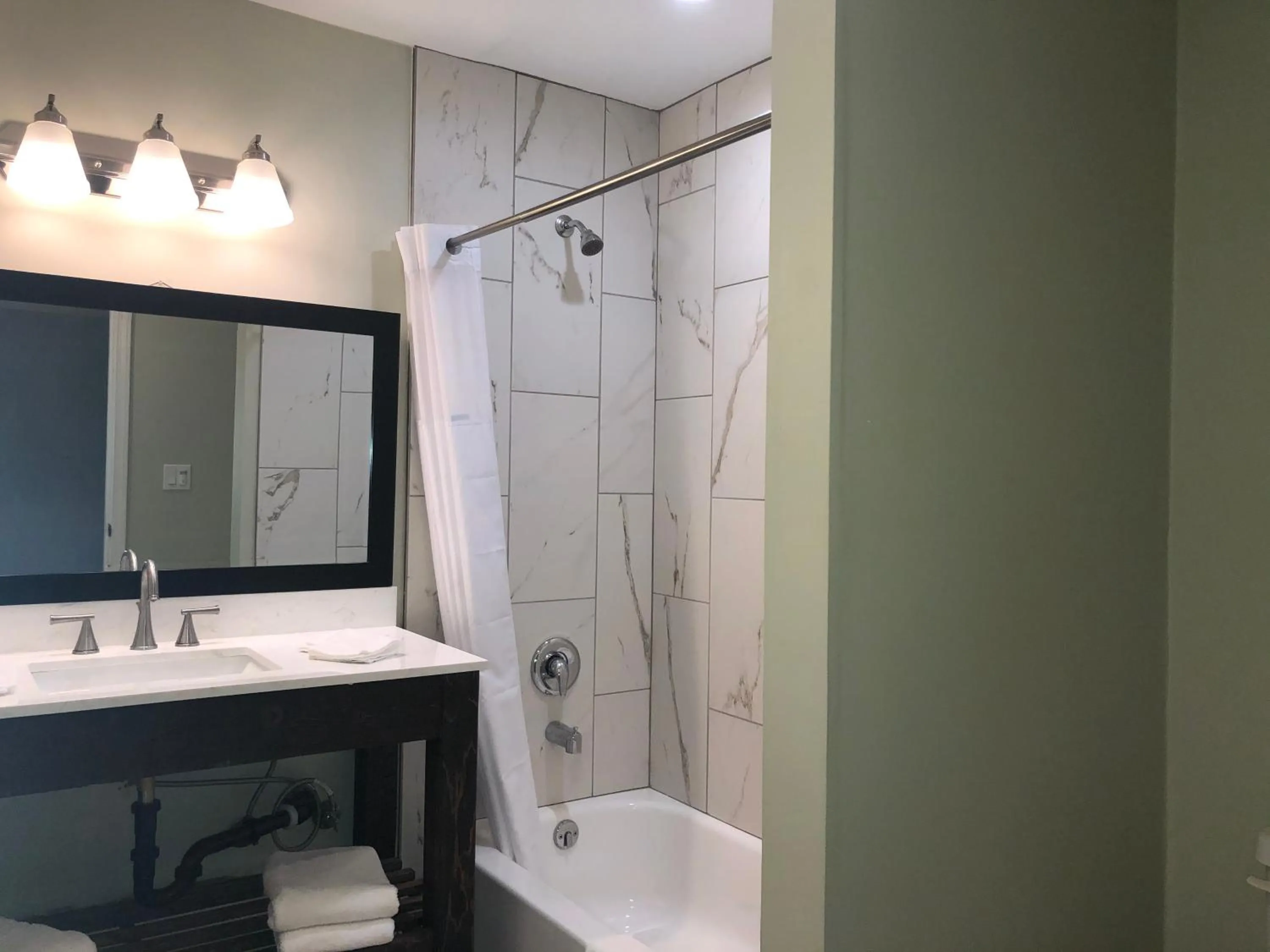 Bathroom in Hotel Elevation