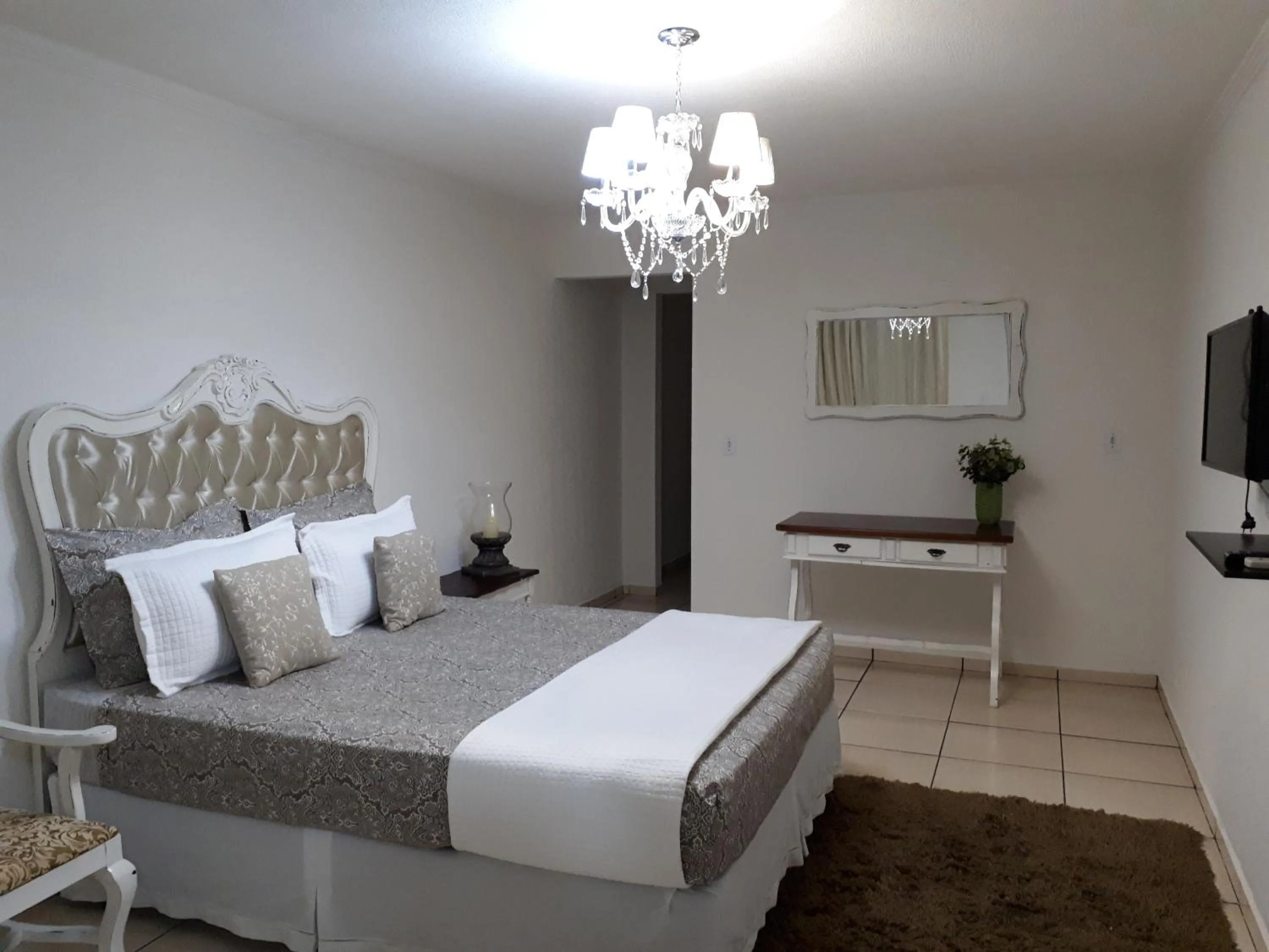Deluxe Suite in Pousada Cris Garden Bed&Breakfast