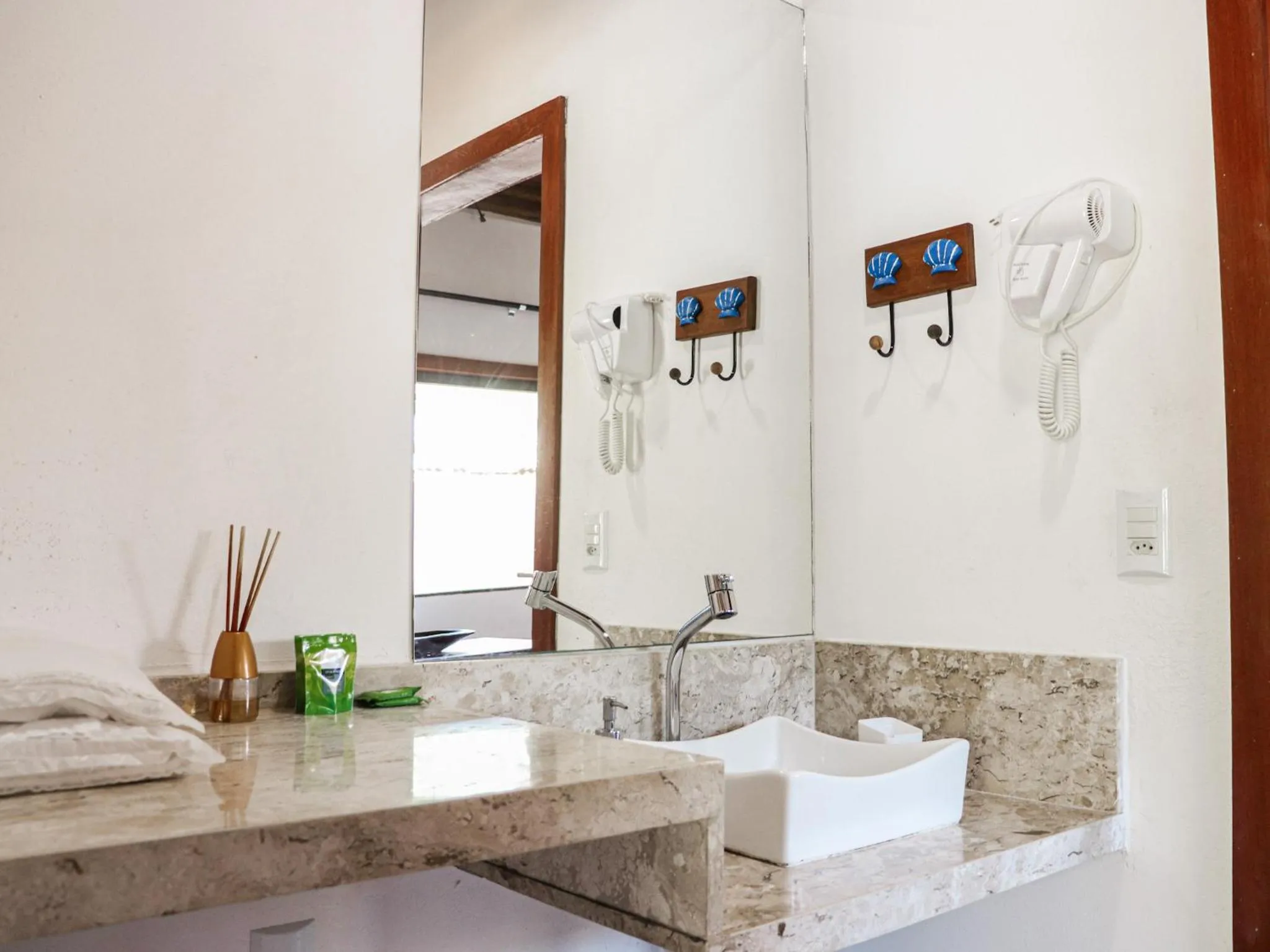 Bathroom in Conchas do Mar Residence