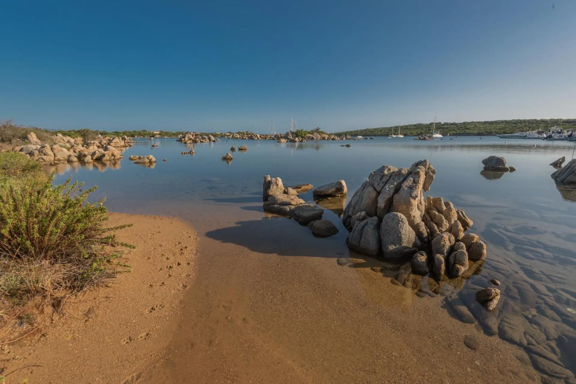 Natural landscape in Baia de Bahas Residence