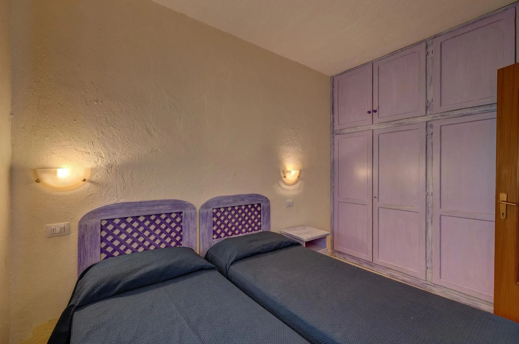 Bedroom, Bed in Baia de Bahas Residence