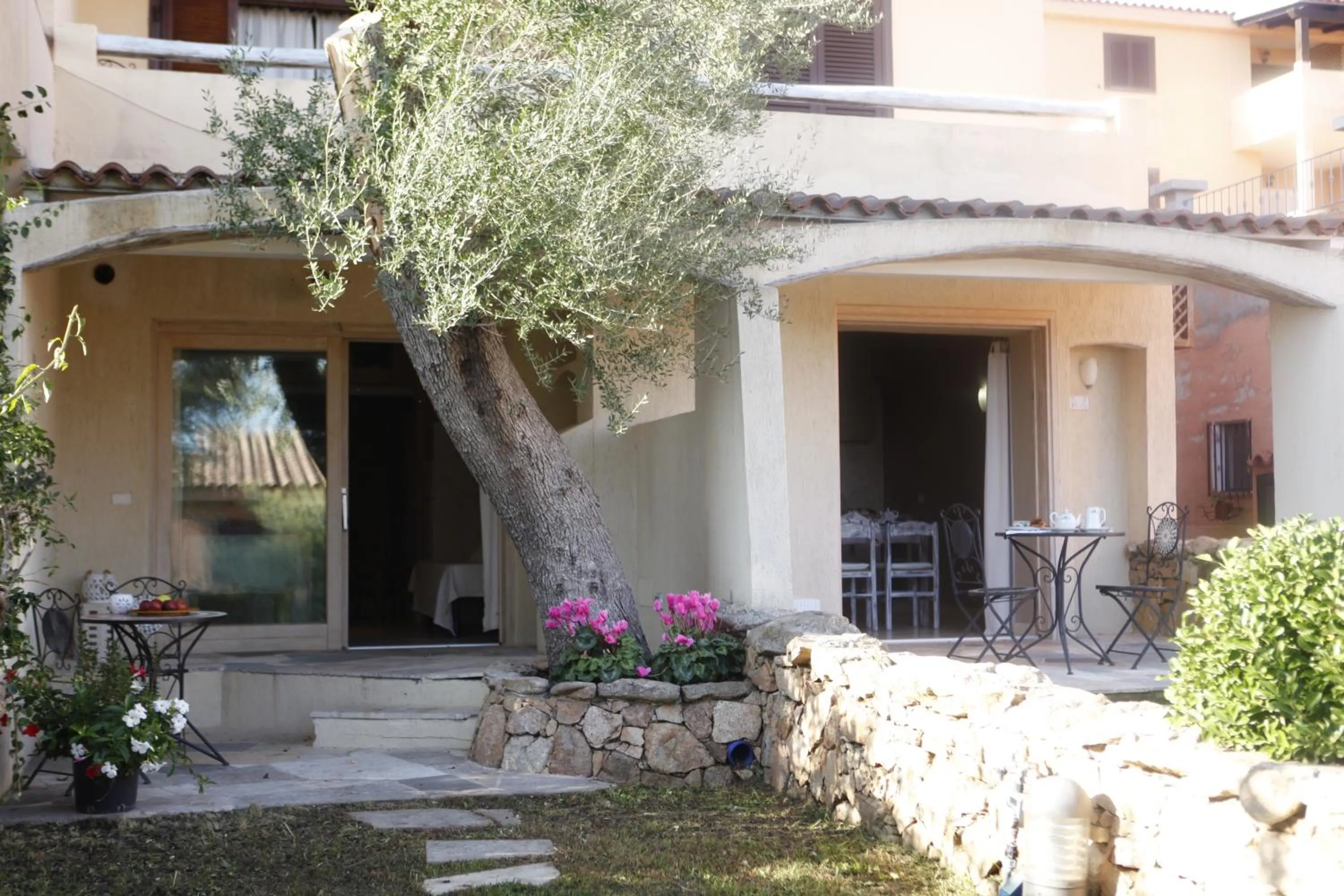 Patio in Baia de Bahas Residence