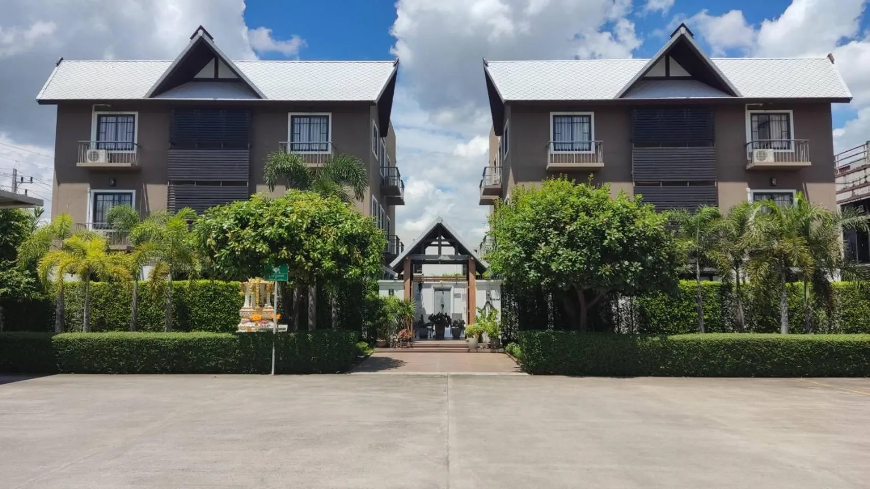 Property building in Hotel Matana