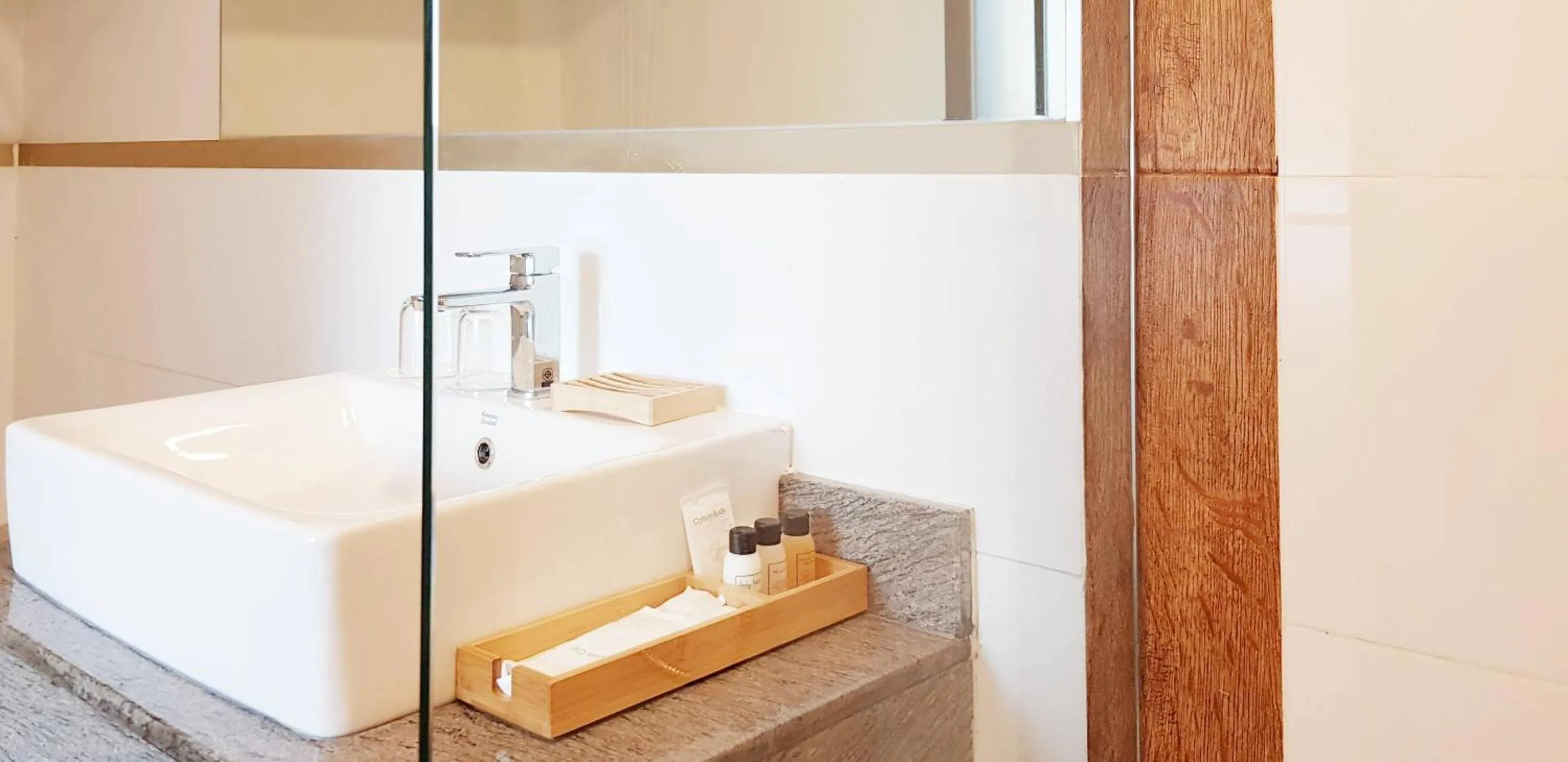 Bathroom in Hotel Matana