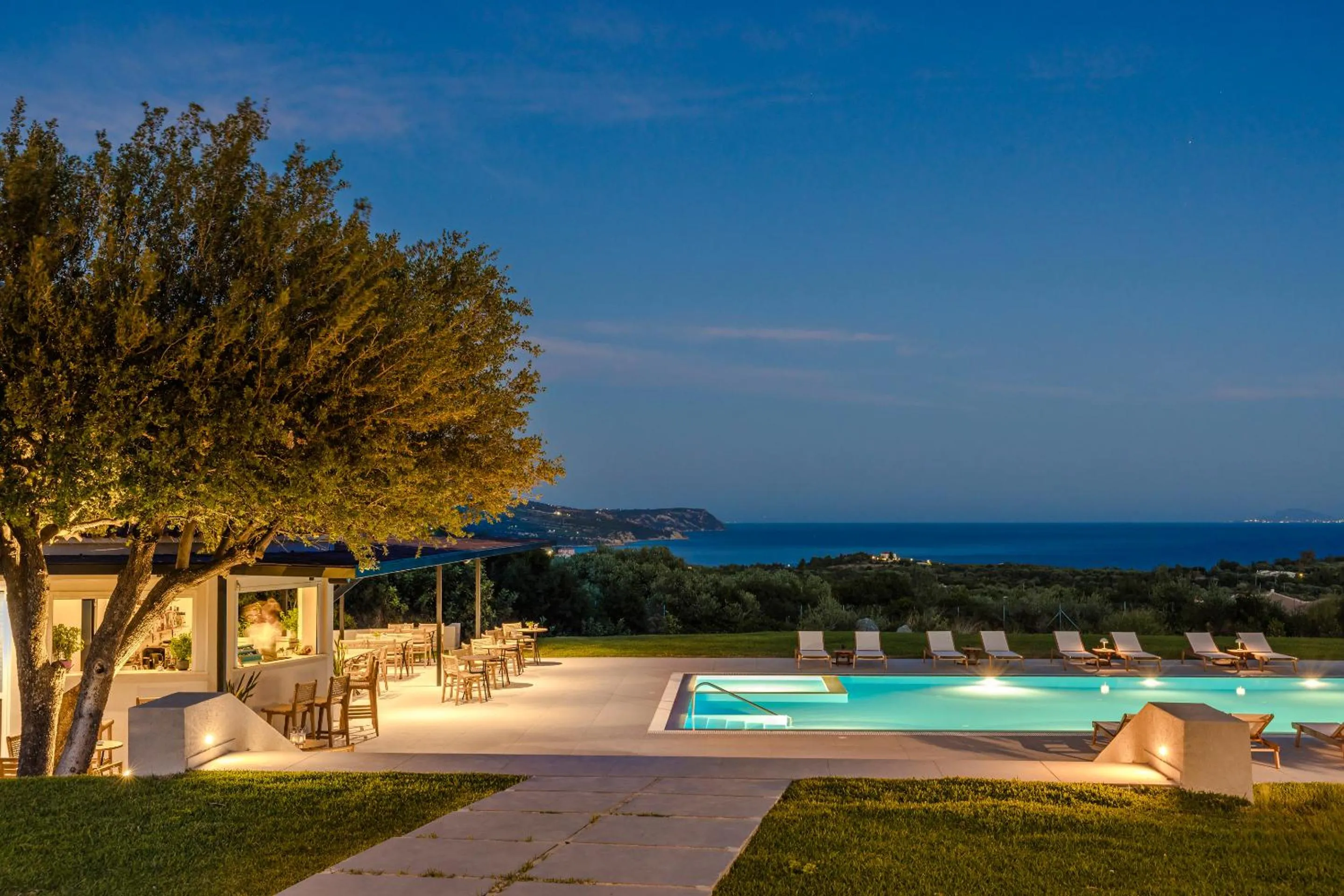 Restaurant/places to eat in Rodi Studios