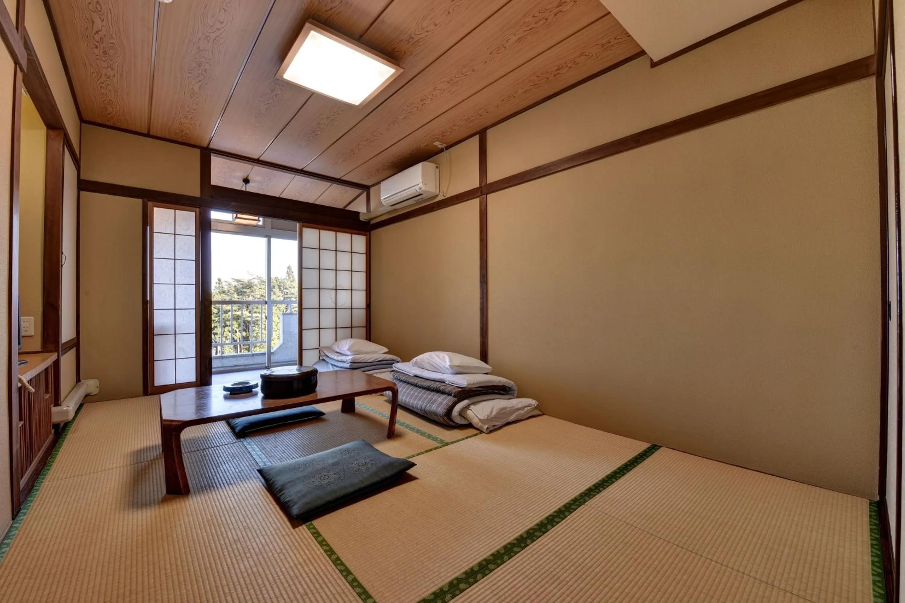 Photo of the whole room, Bed in Eboshiso