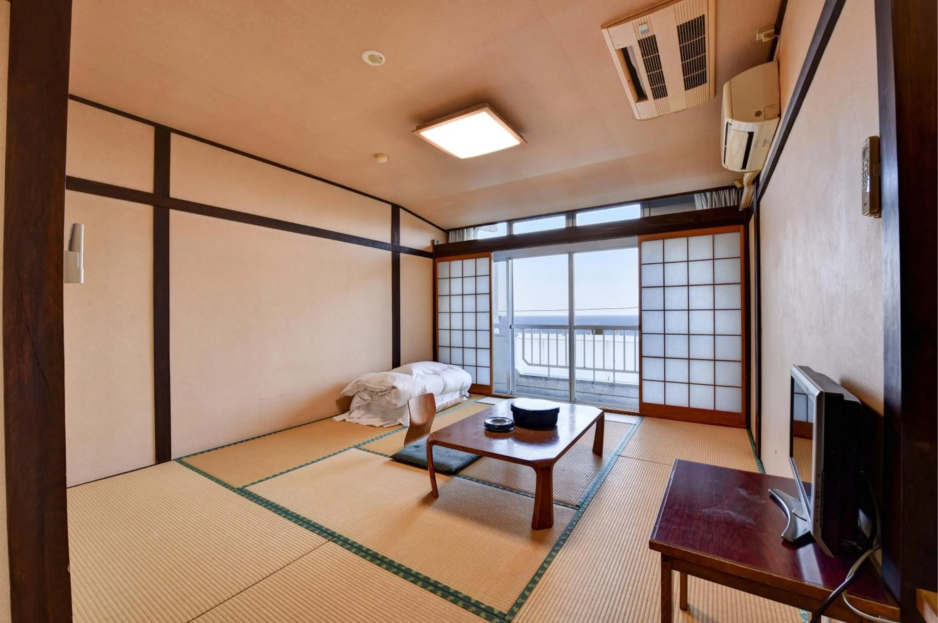 Photo of the whole room, Bed in Eboshiso