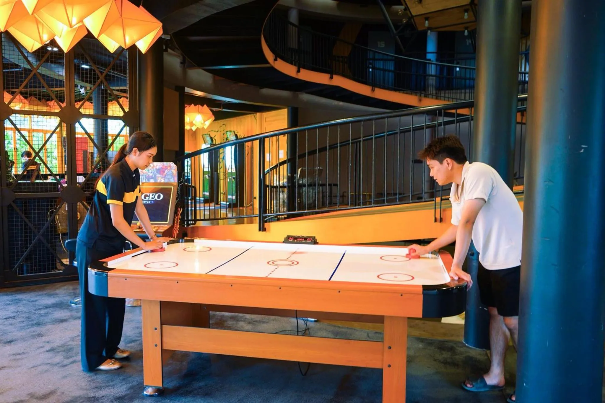 Entertainment in Hivetel Phuket