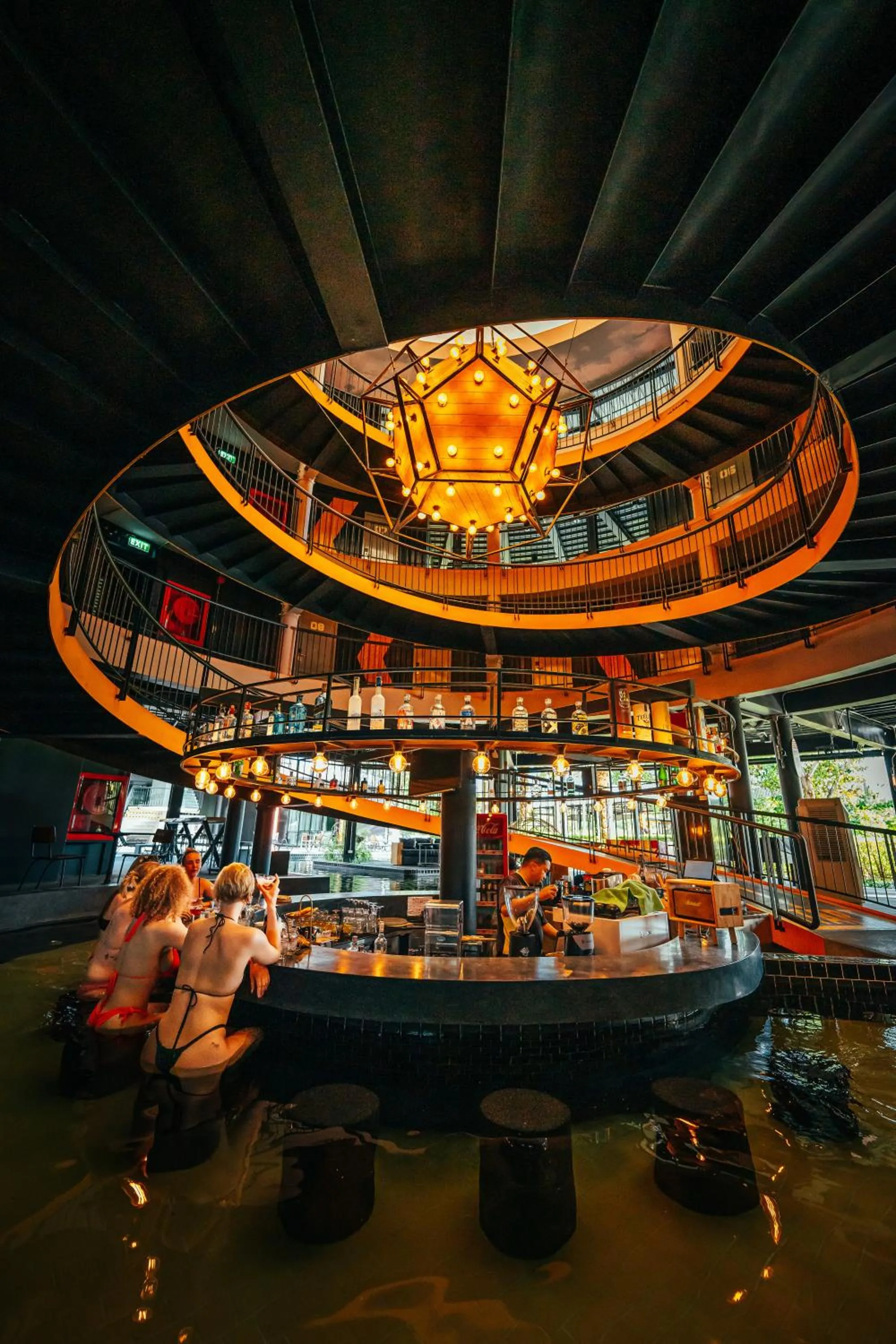 Nightclub / DJ in Hivetel Phuket