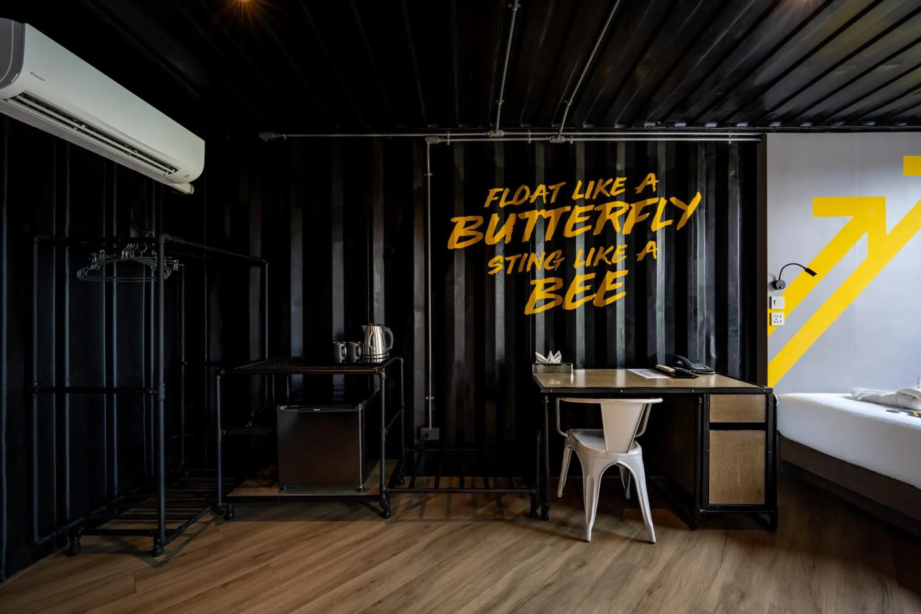 Standard Twin Room in Hivetel Phuket Standard Twin Room in Hivetel Phuket