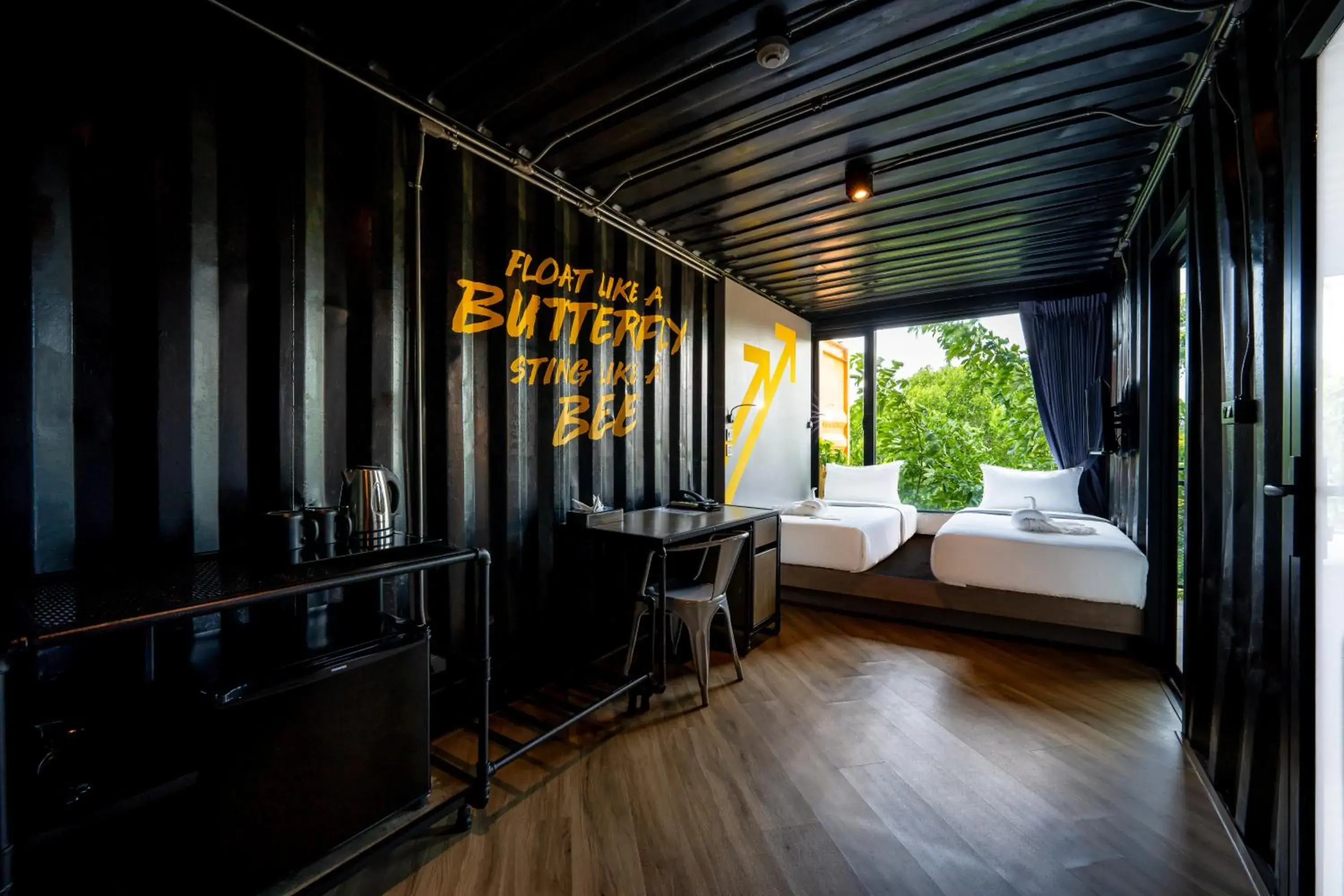 Standard Twin Room in Hivetel Phuket Standard Twin Room in Hivetel Phuket