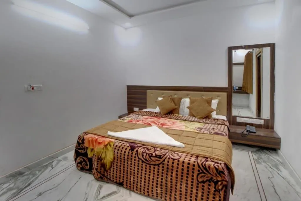 Bed in Hotel Oasis Jaisalmer