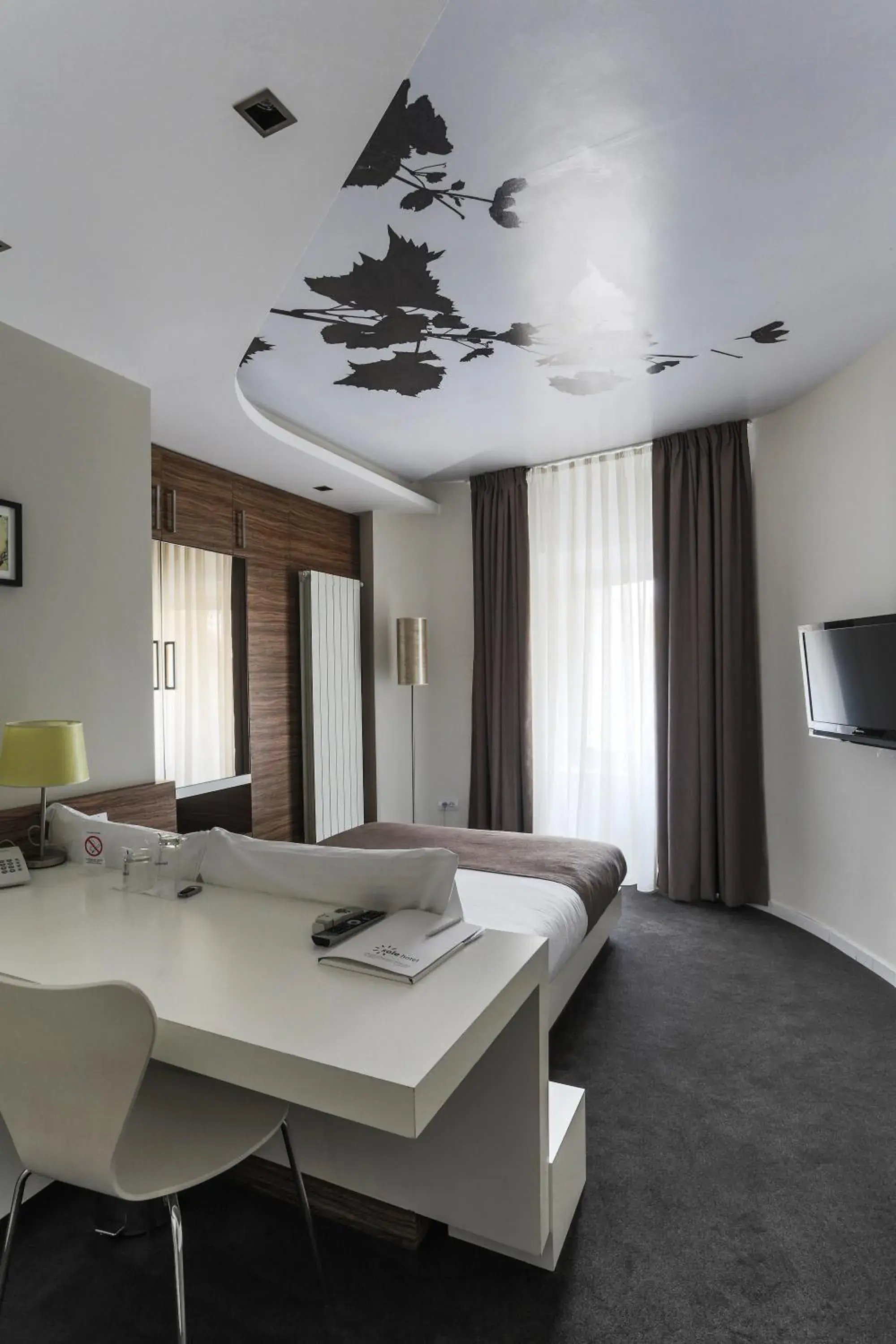 Single Room in Hotel Sole Single Room in Hotel Sole