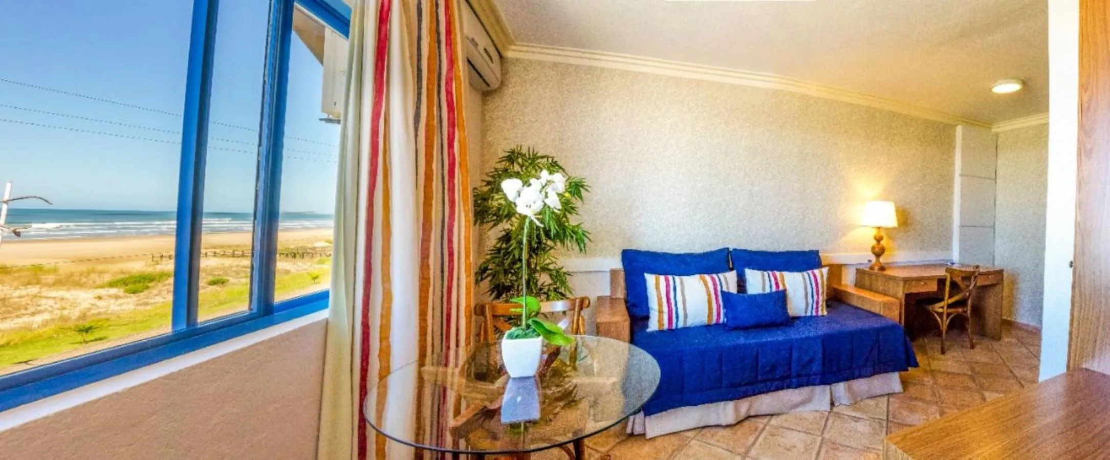 King Suite with Balcony in Praia Hotel Imbituba