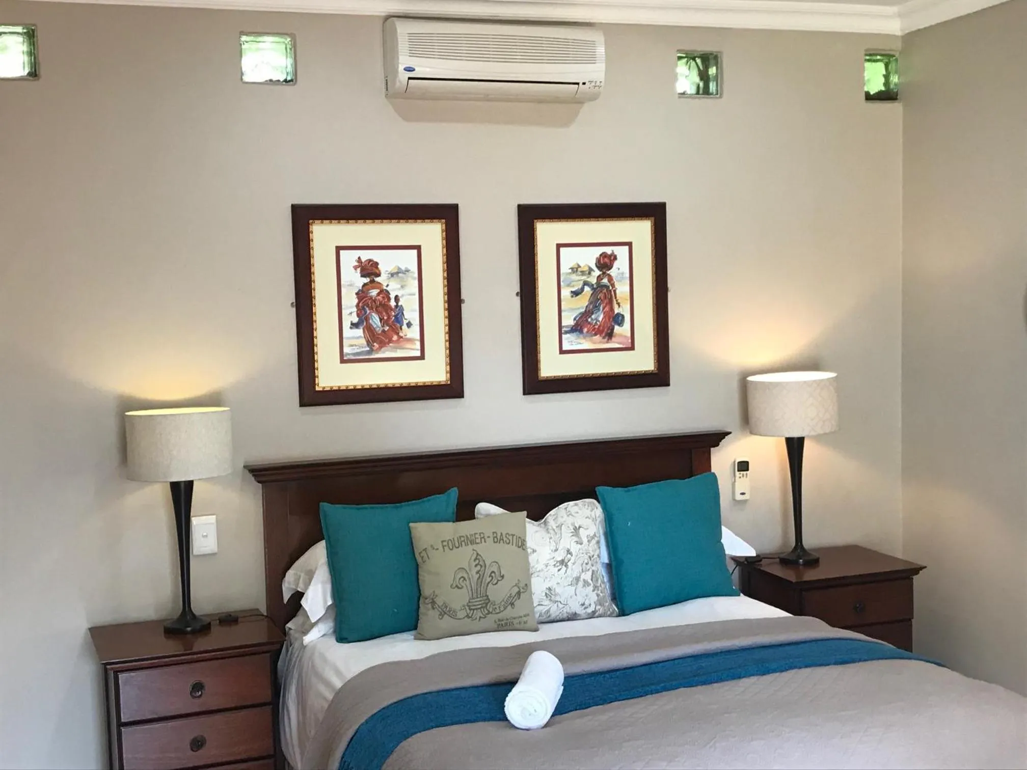 Bedroom, Bed in Anathi Hotel