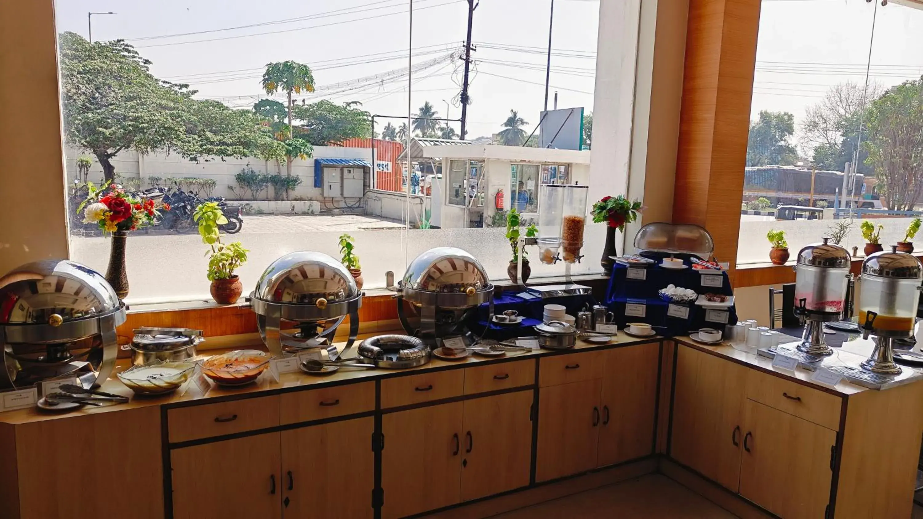 Breakfast in Alps Residency - A Bergamont Hotel, Krishnagiri Breakfast in Alps Residency - A Bergamont Hotel, Krishnagiri