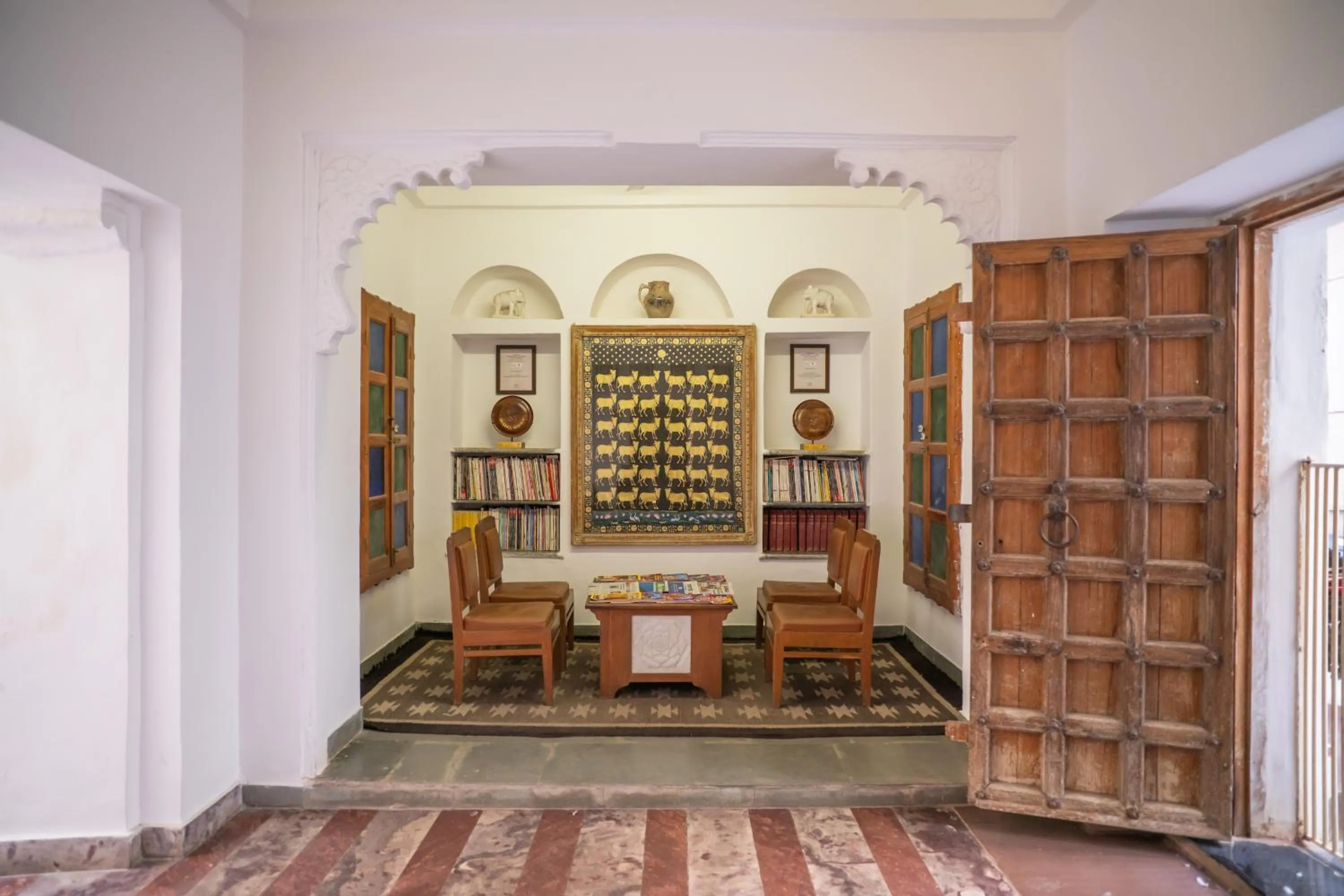 Seating area in Kankarwa Haveli
