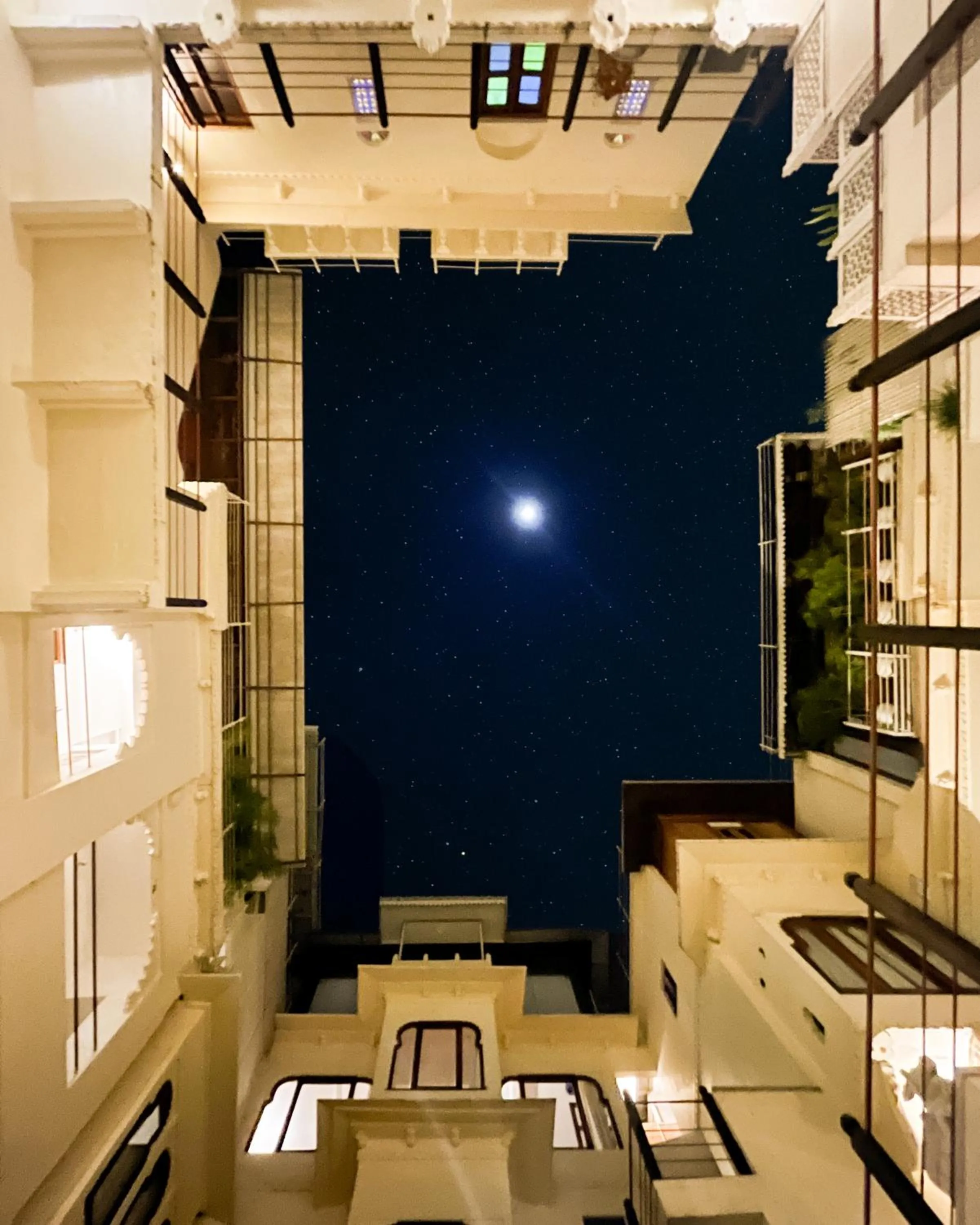 Night in Kankarwa Haveli
