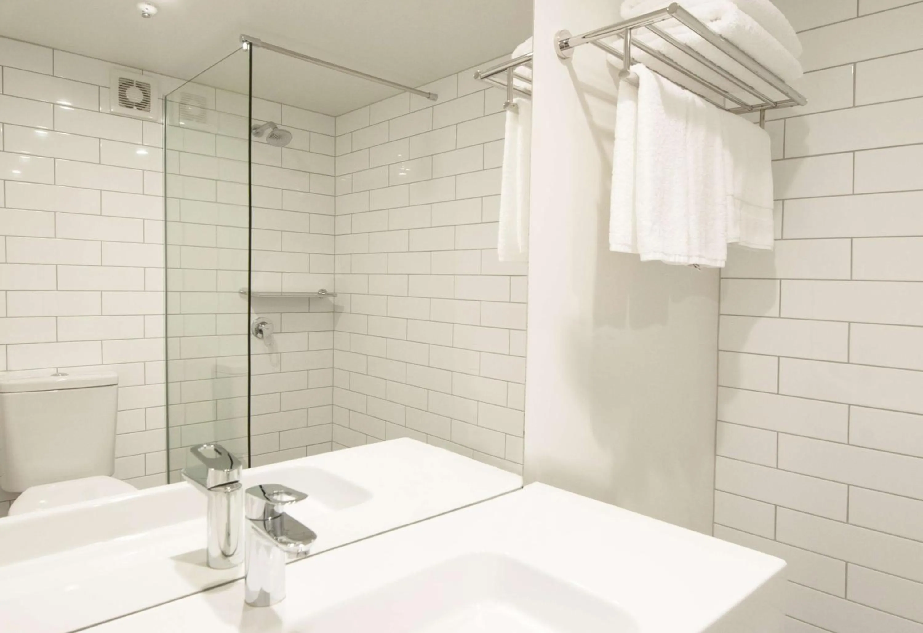 Bathroom in Sudima Hotel Lake Rotorua