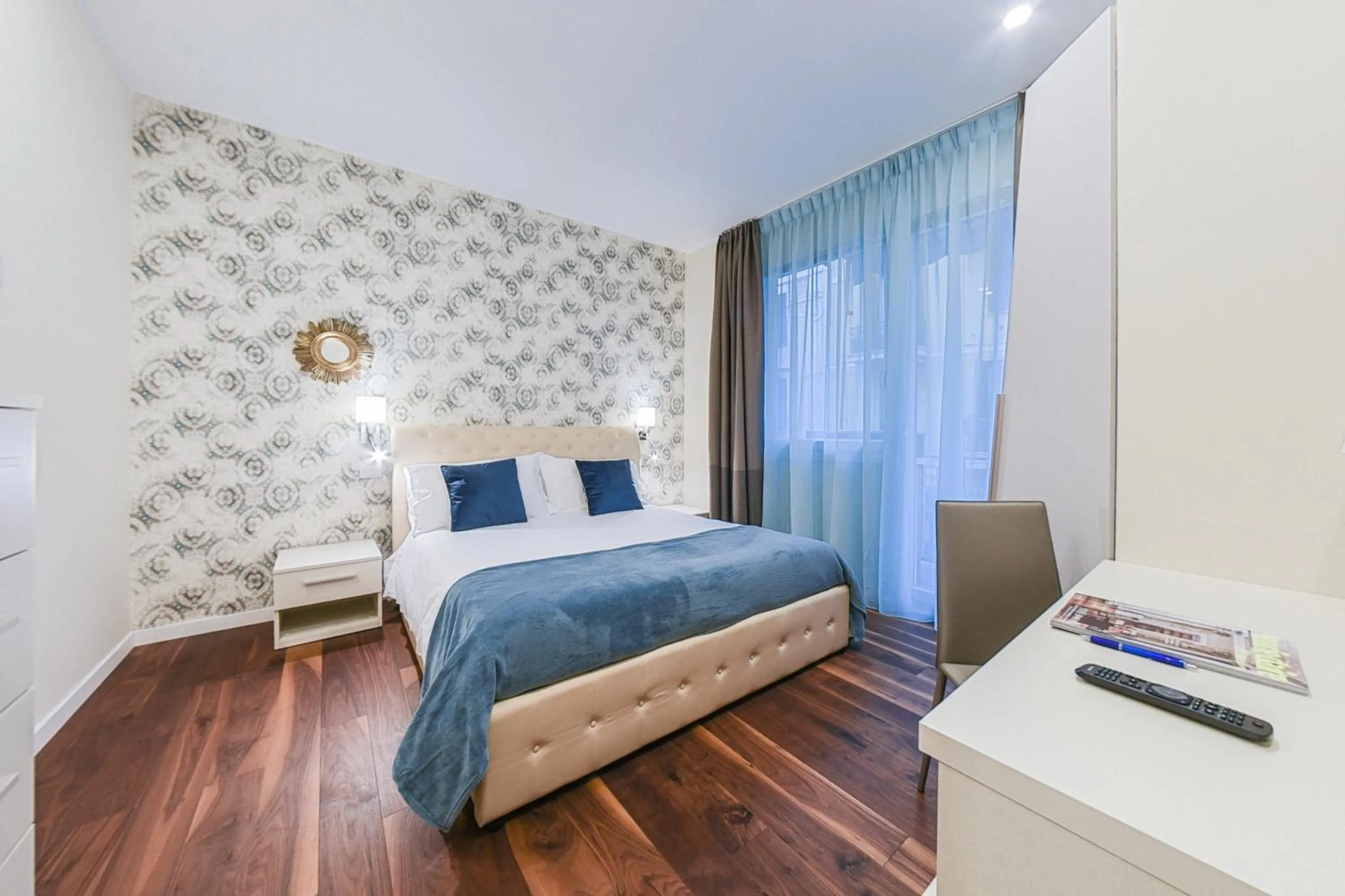 Shower, Bed in B&B H68