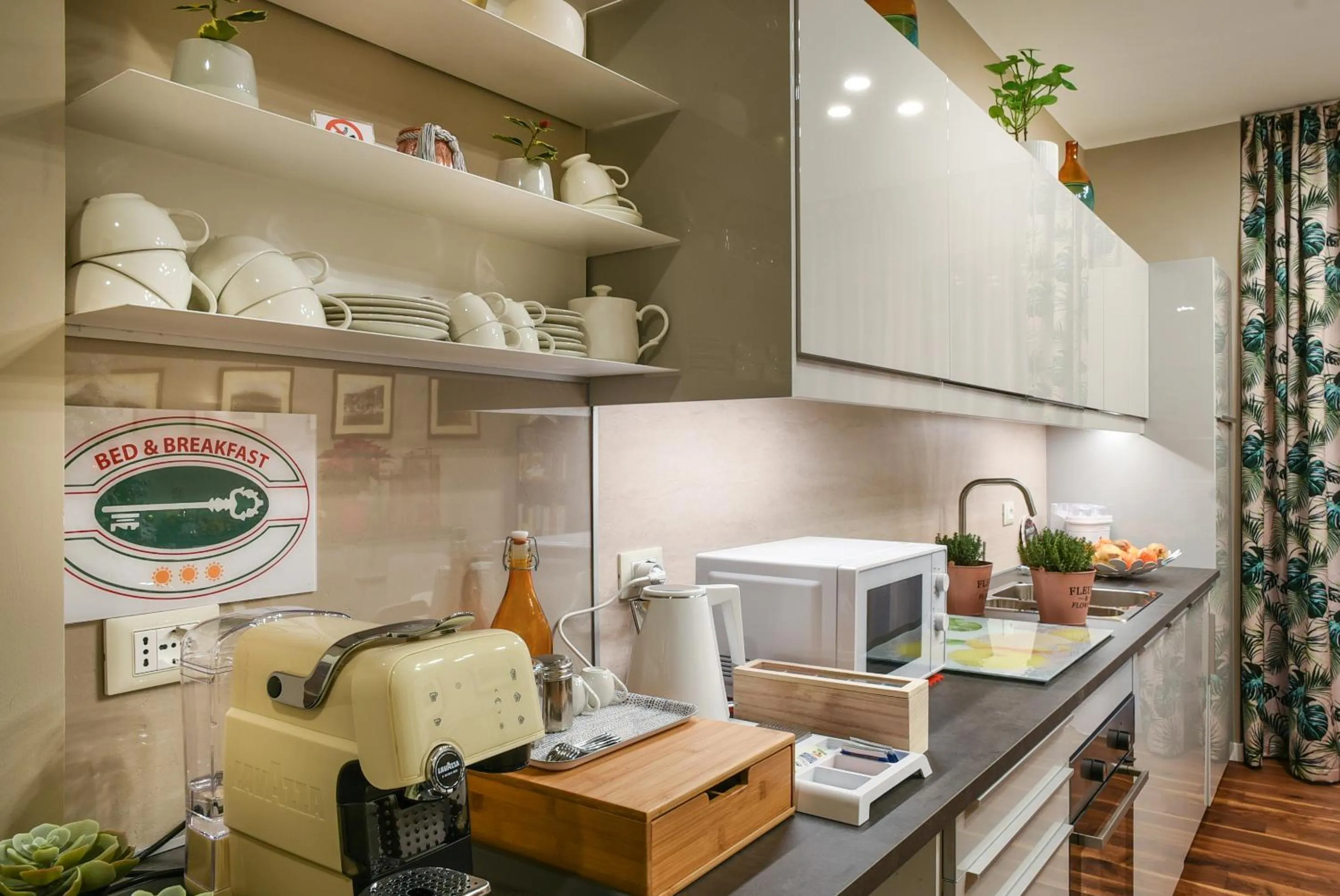 Certificate/Award in B&B H68