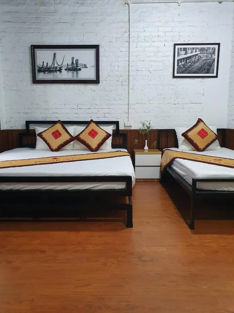 Bed in AROMA Ha Long Hotel