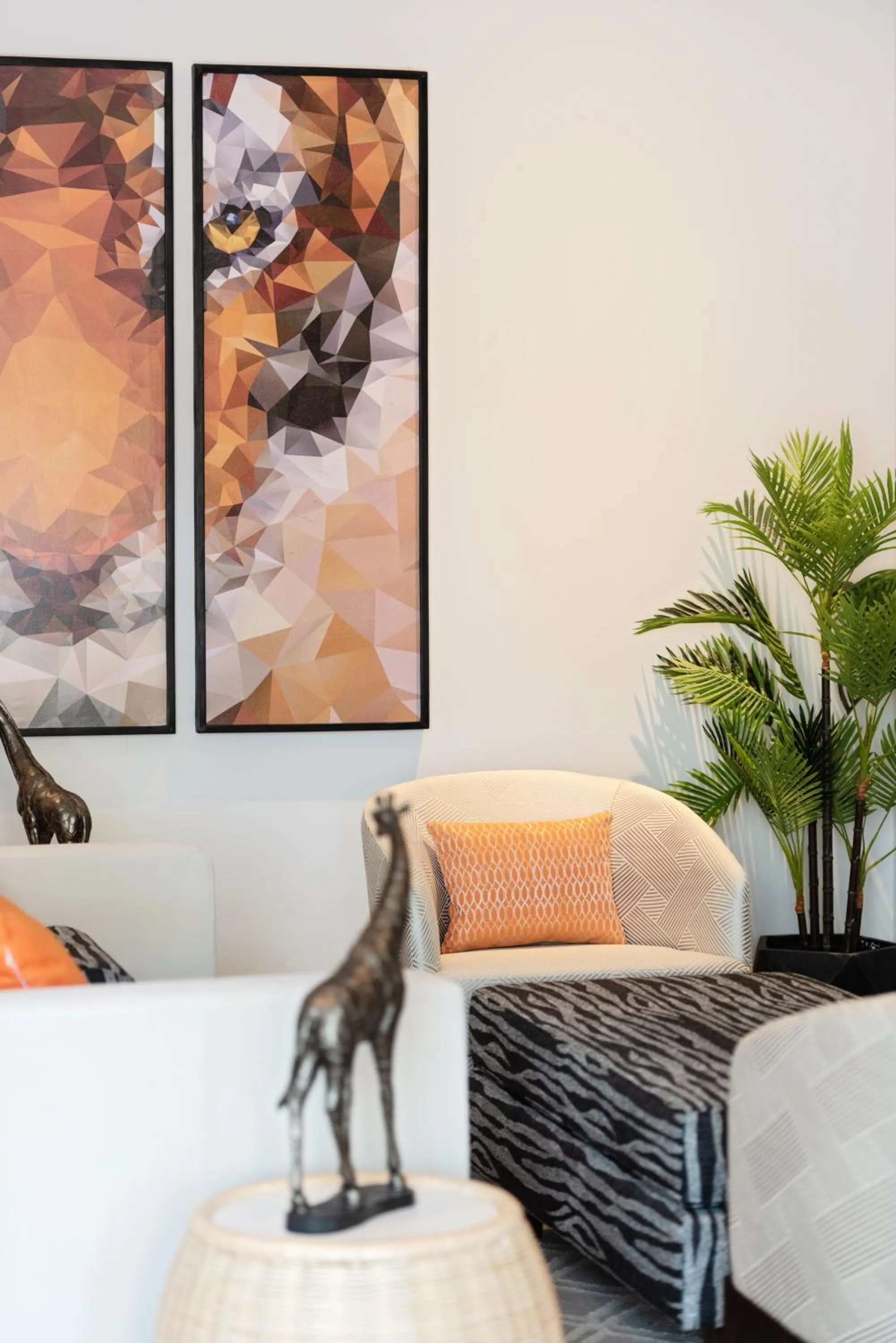 Living room, Bed in Emirates Park Resort