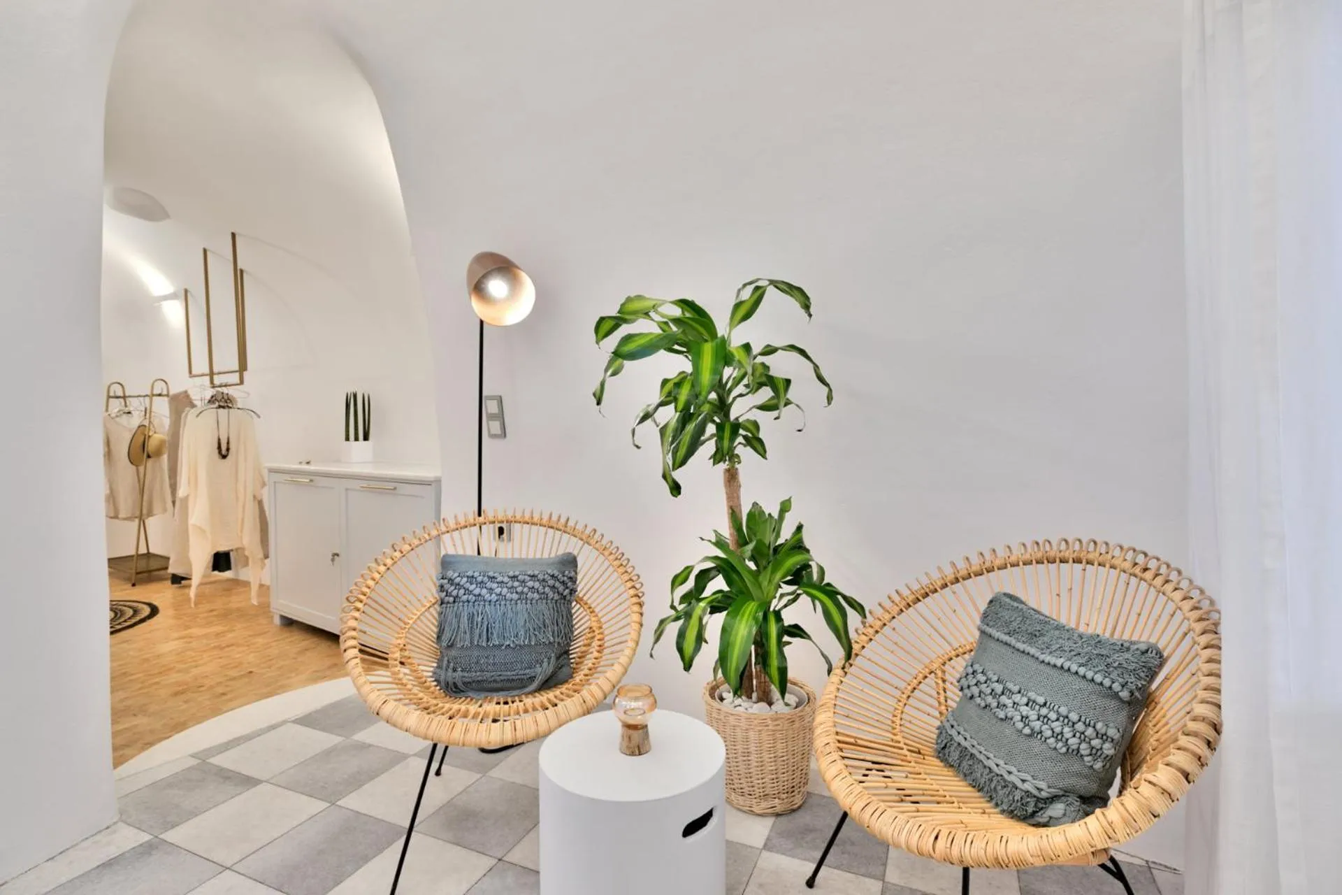 Living room in Namaste Suites by Oias Local Cavehouses