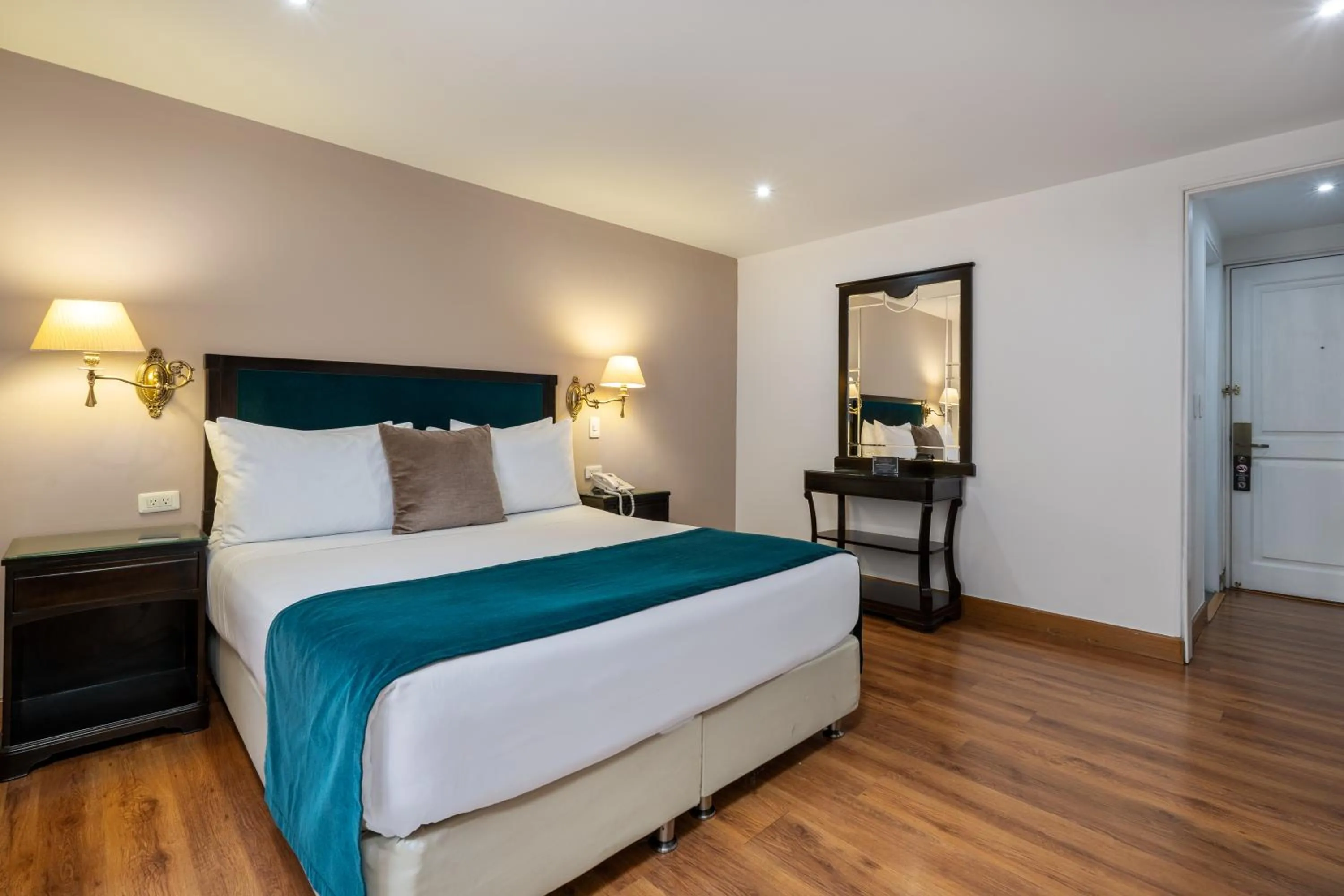 Bed in Hotel Le Manoir Bogotá