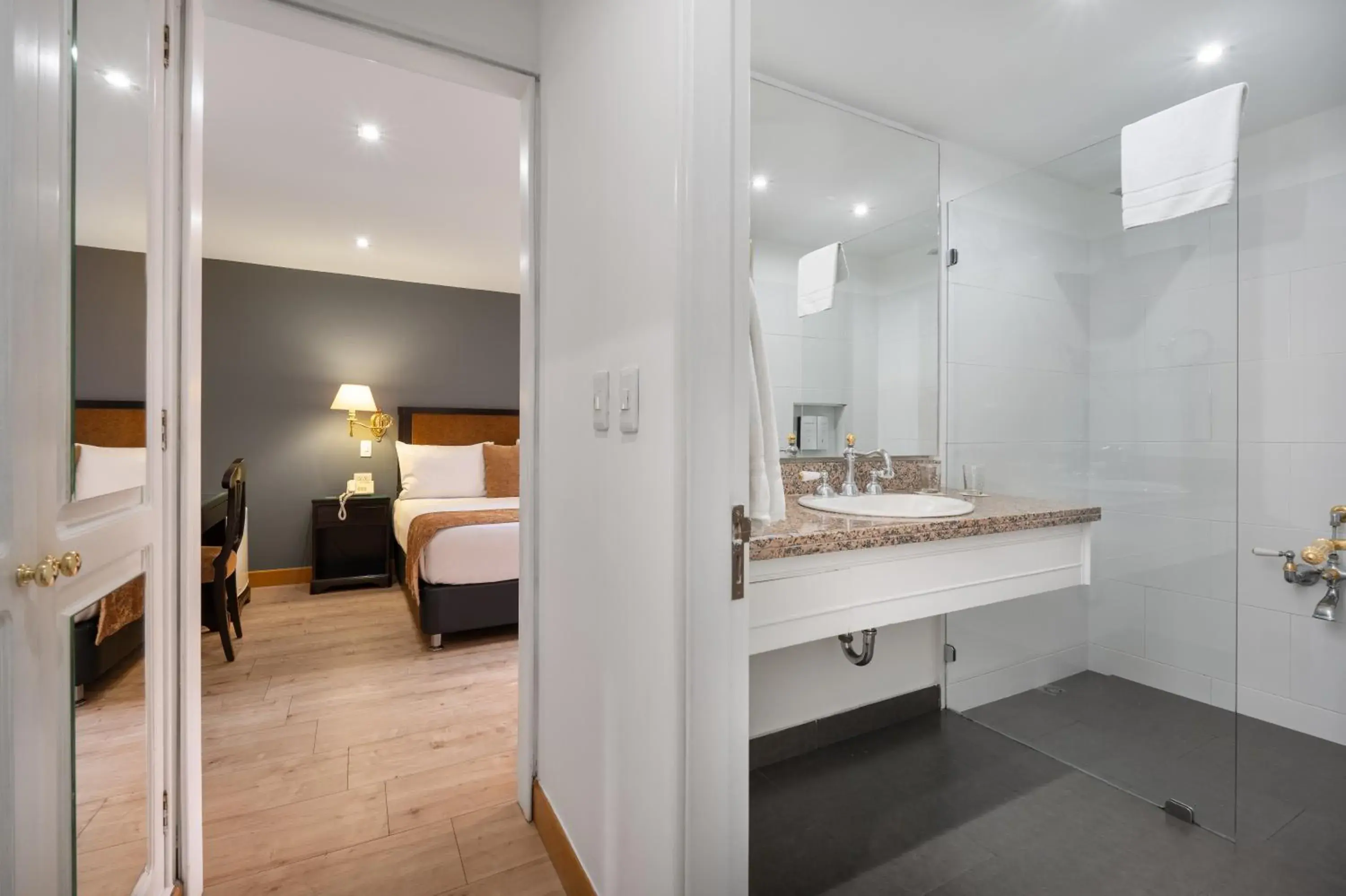 Bed in Hotel Le Manoir Bogotá Bed in Hotel Le Manoir Bogotá