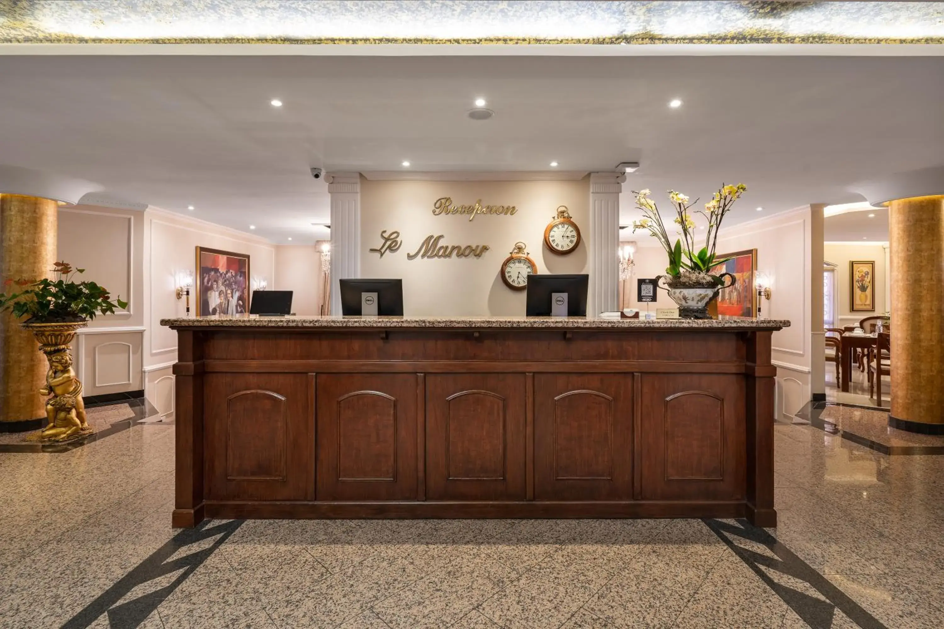 Lobby or reception in Hotel Le Manoir Bogotá Lobby or reception in Hotel Le Manoir Bogotá