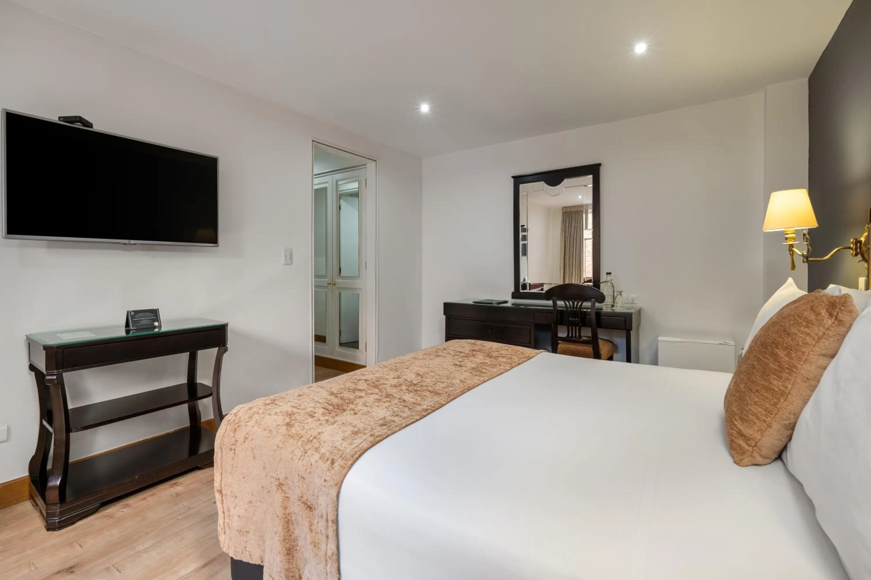 Bed in Hotel Le Manoir Bogotá