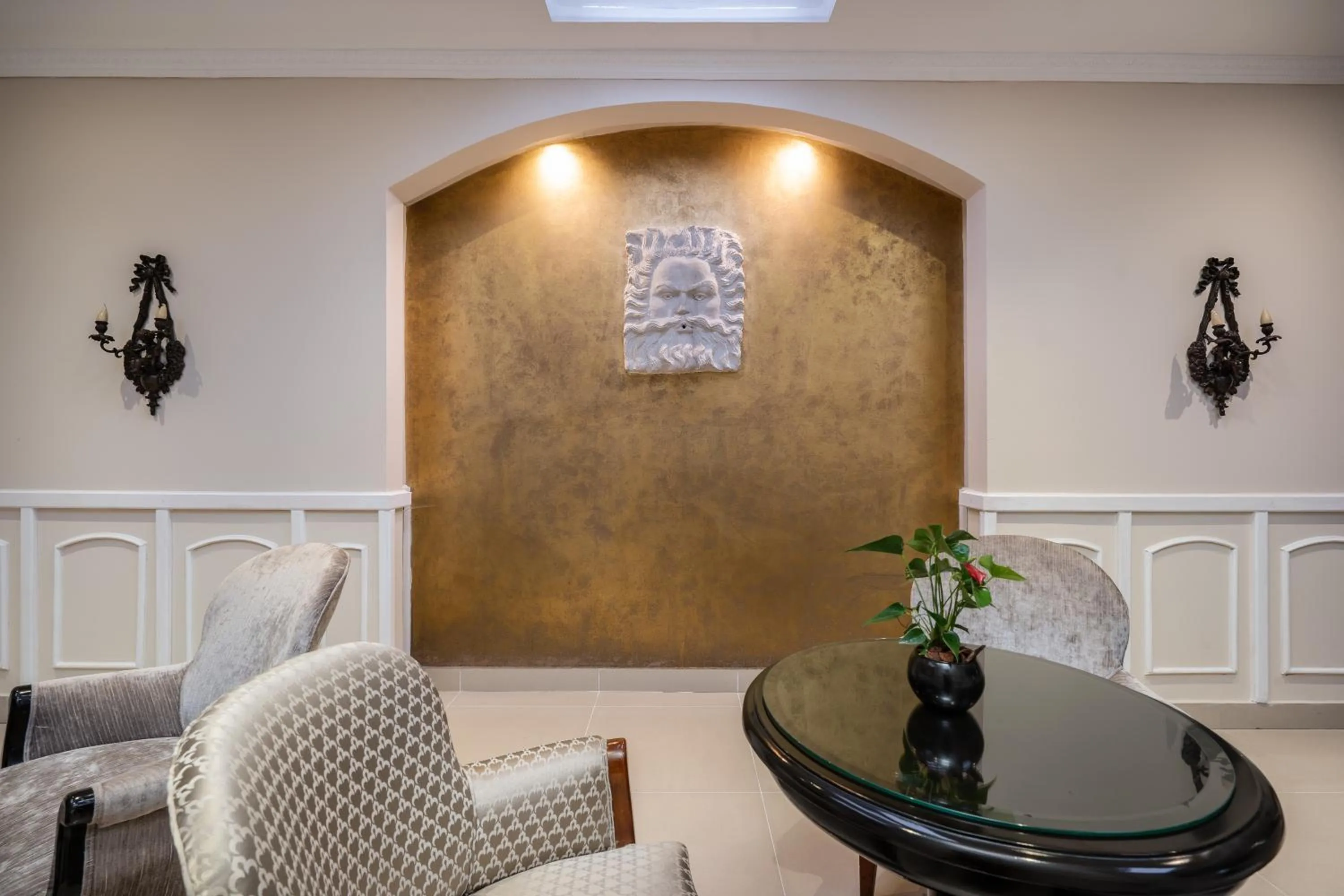 Lounge or bar in Hotel Le Manoir Bogotá