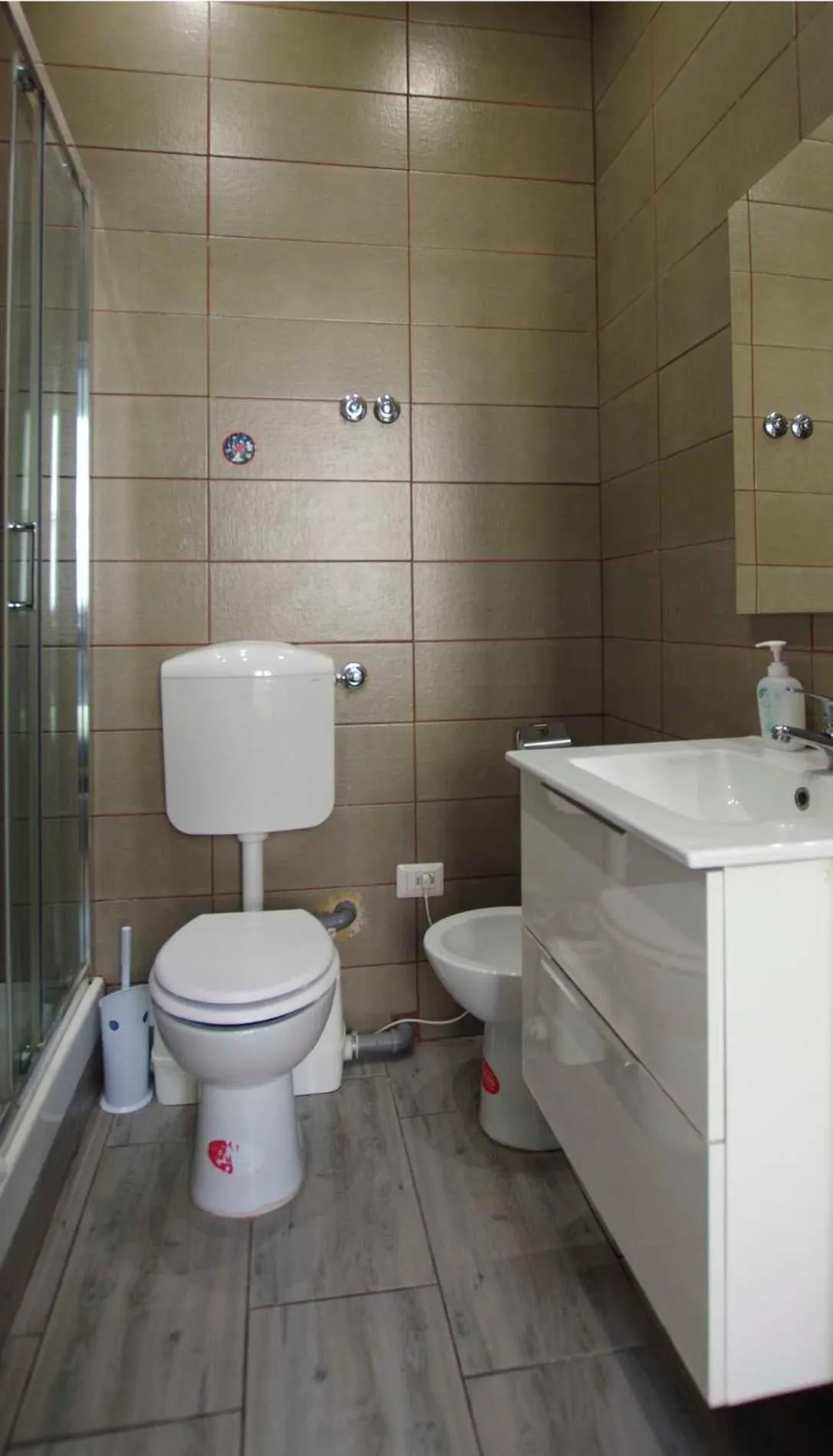 Toilet in Old Bakery Rome GuestHouse