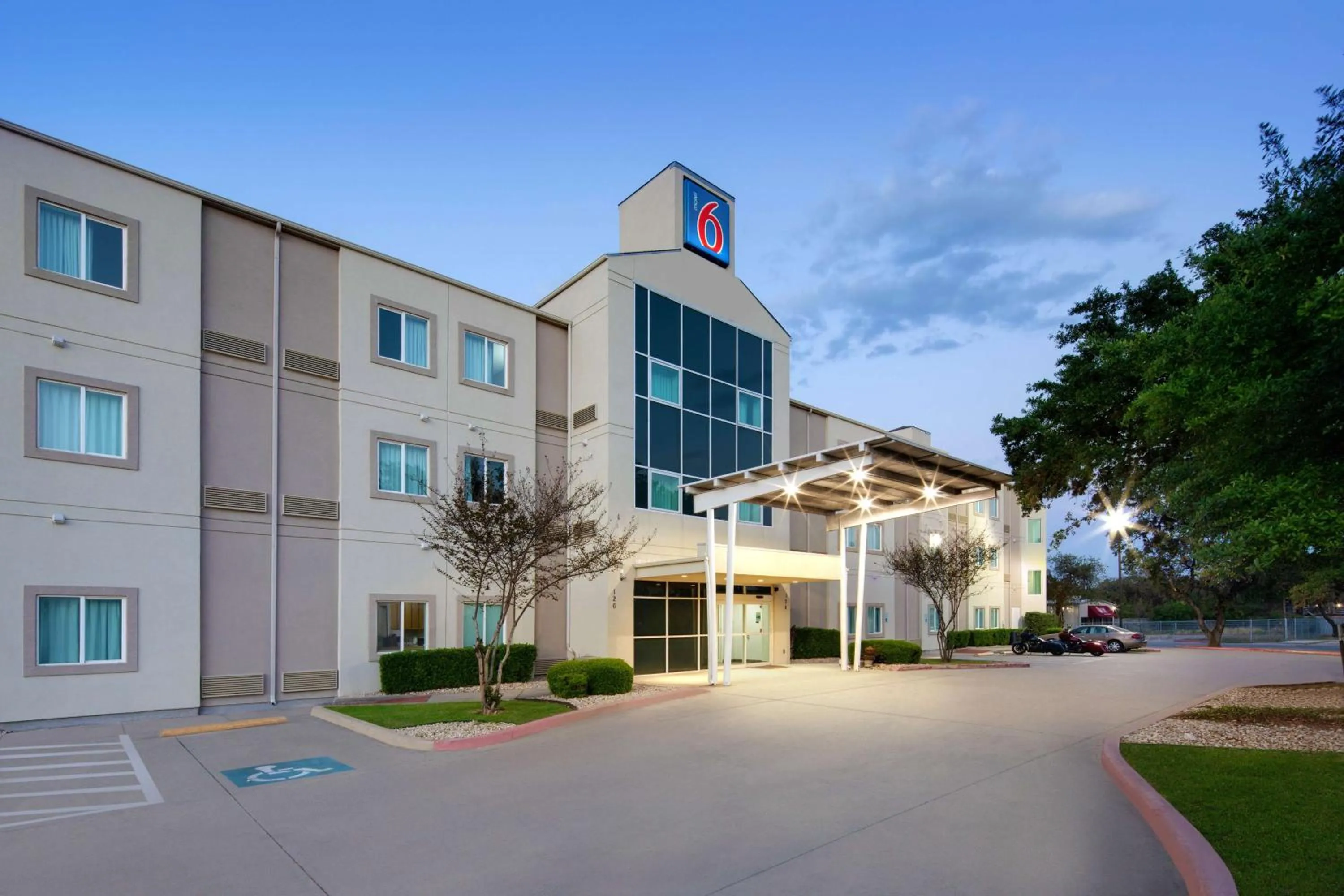 Baymont by Wyndham San Antonio Airport