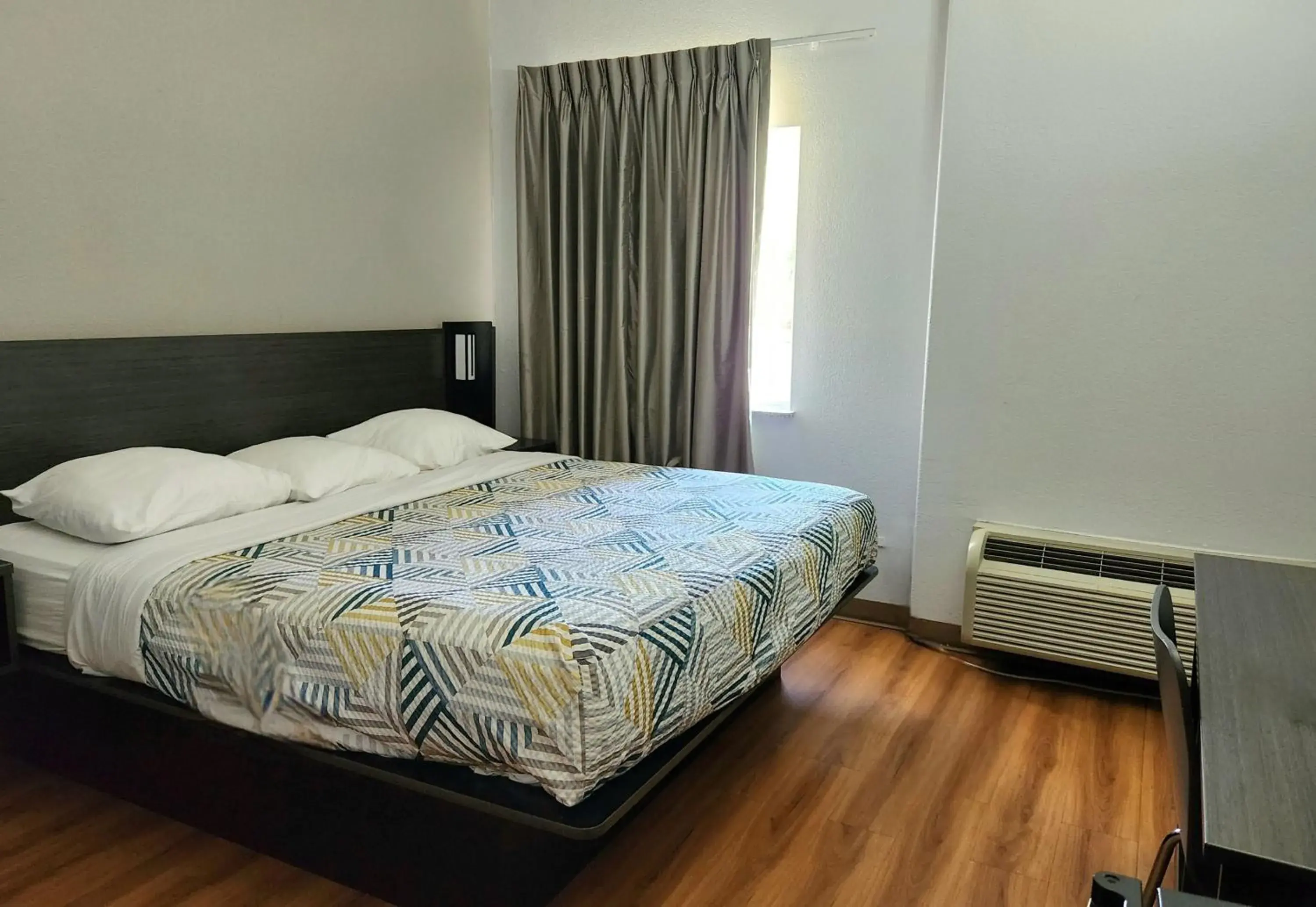 Bedroom, Bed in Baymont by Wyndham San Antonio Airport Bedroom, Bed in Baymont by Wyndham San Antonio Airport