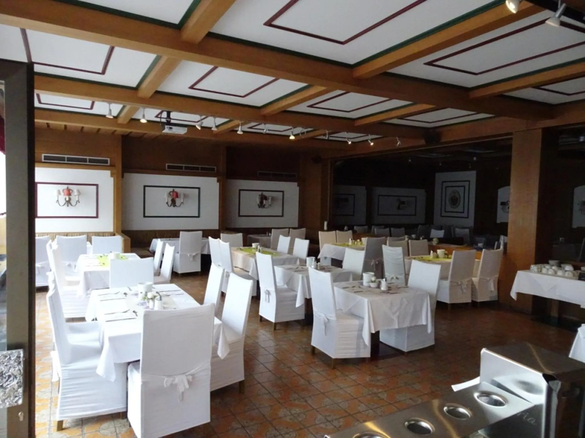 Restaurant/places to eat in Hotel die Traube