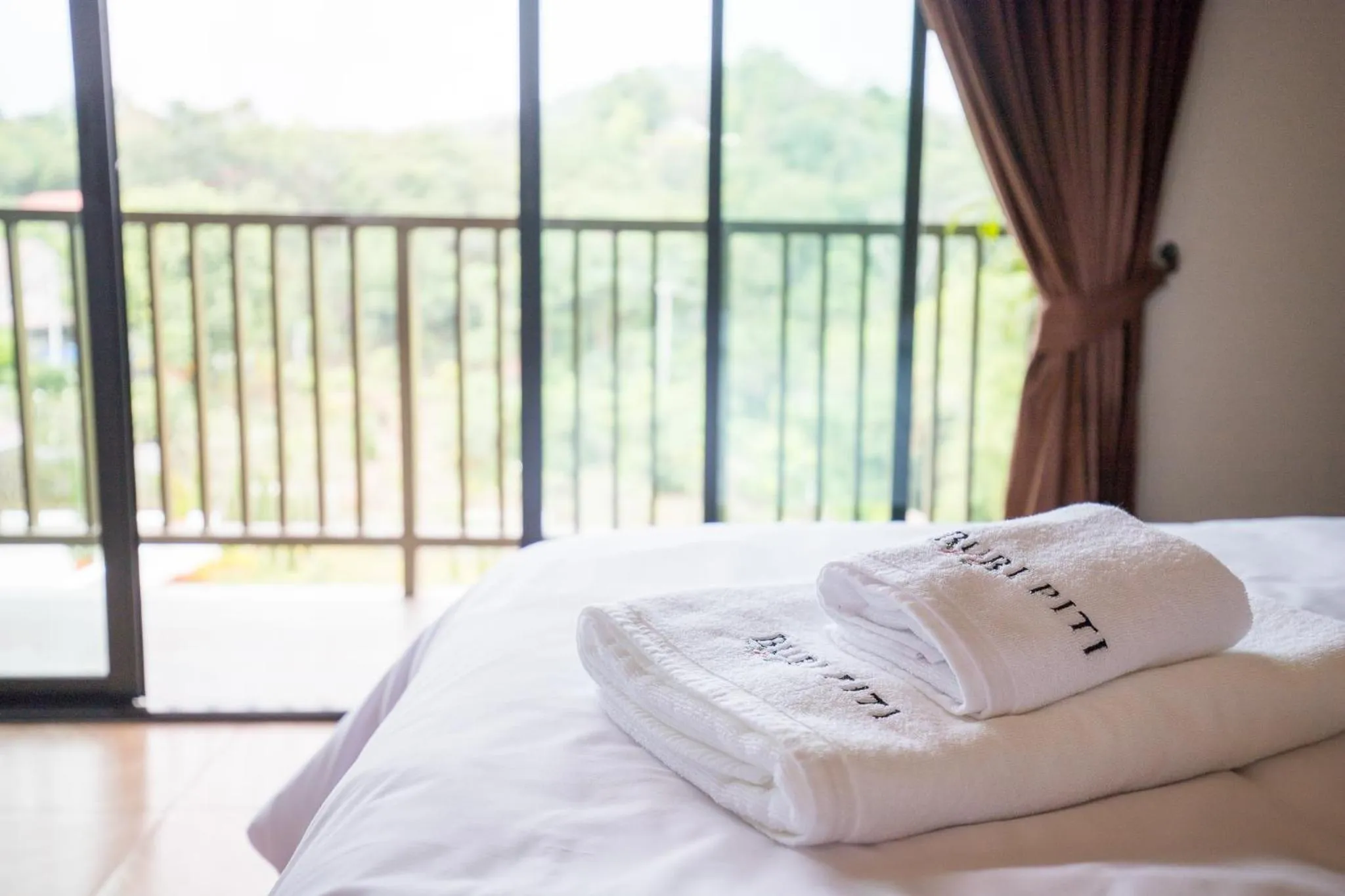 Bed in Thanburi resort