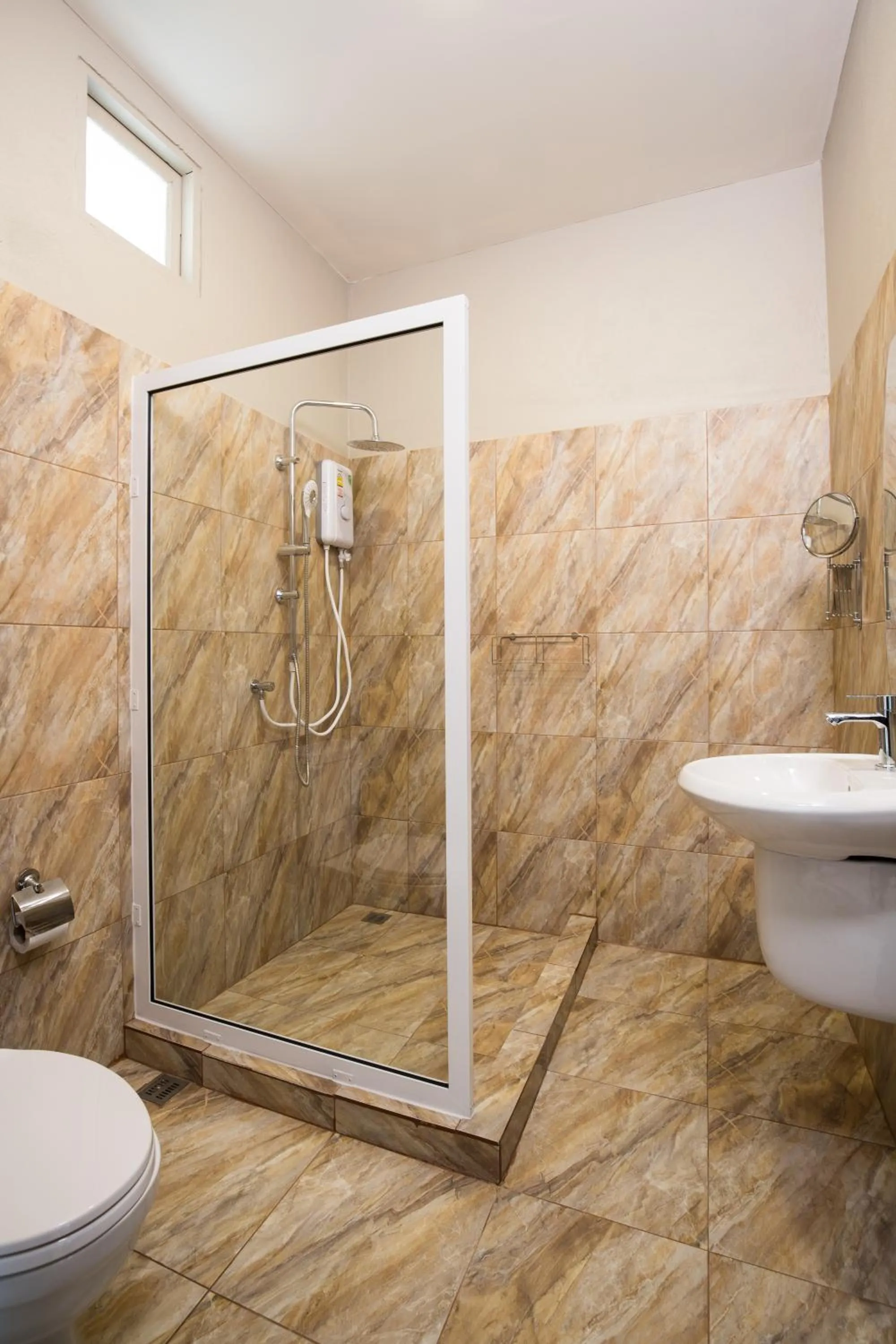 Bathroom in Thanburi resort