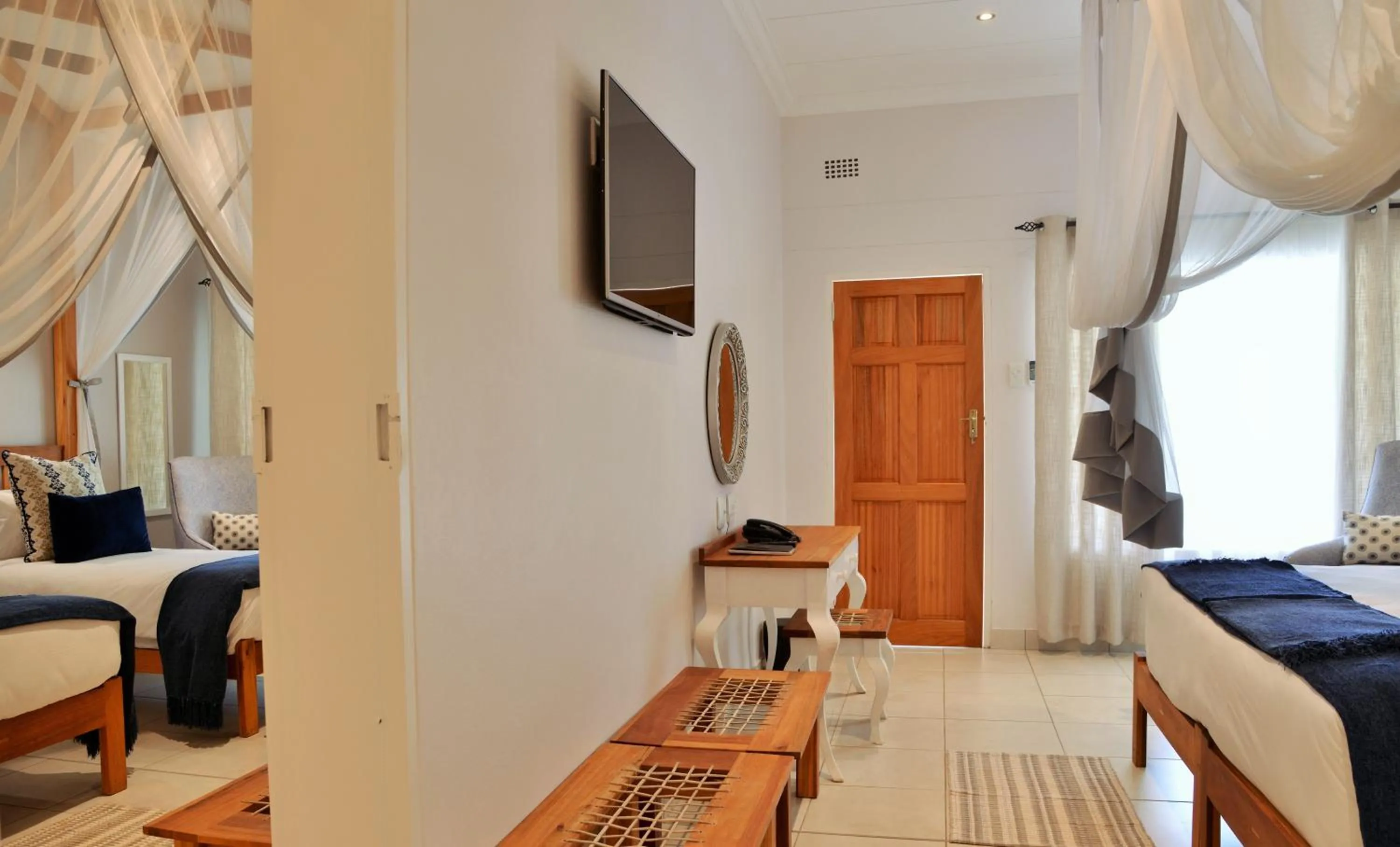 Family, Bed in Batonka Guest Lodge