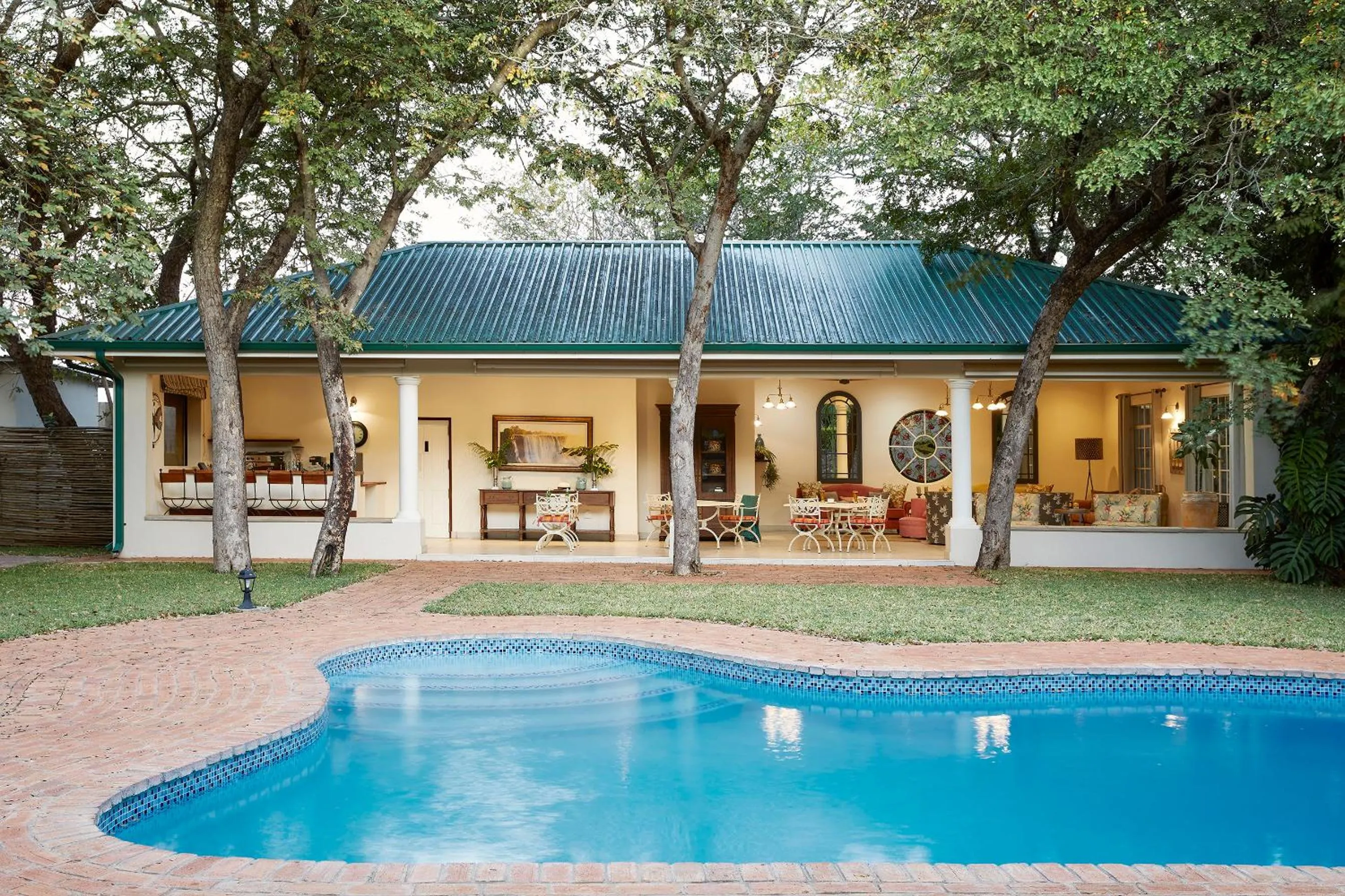 Property building in Batonka Guest Lodge