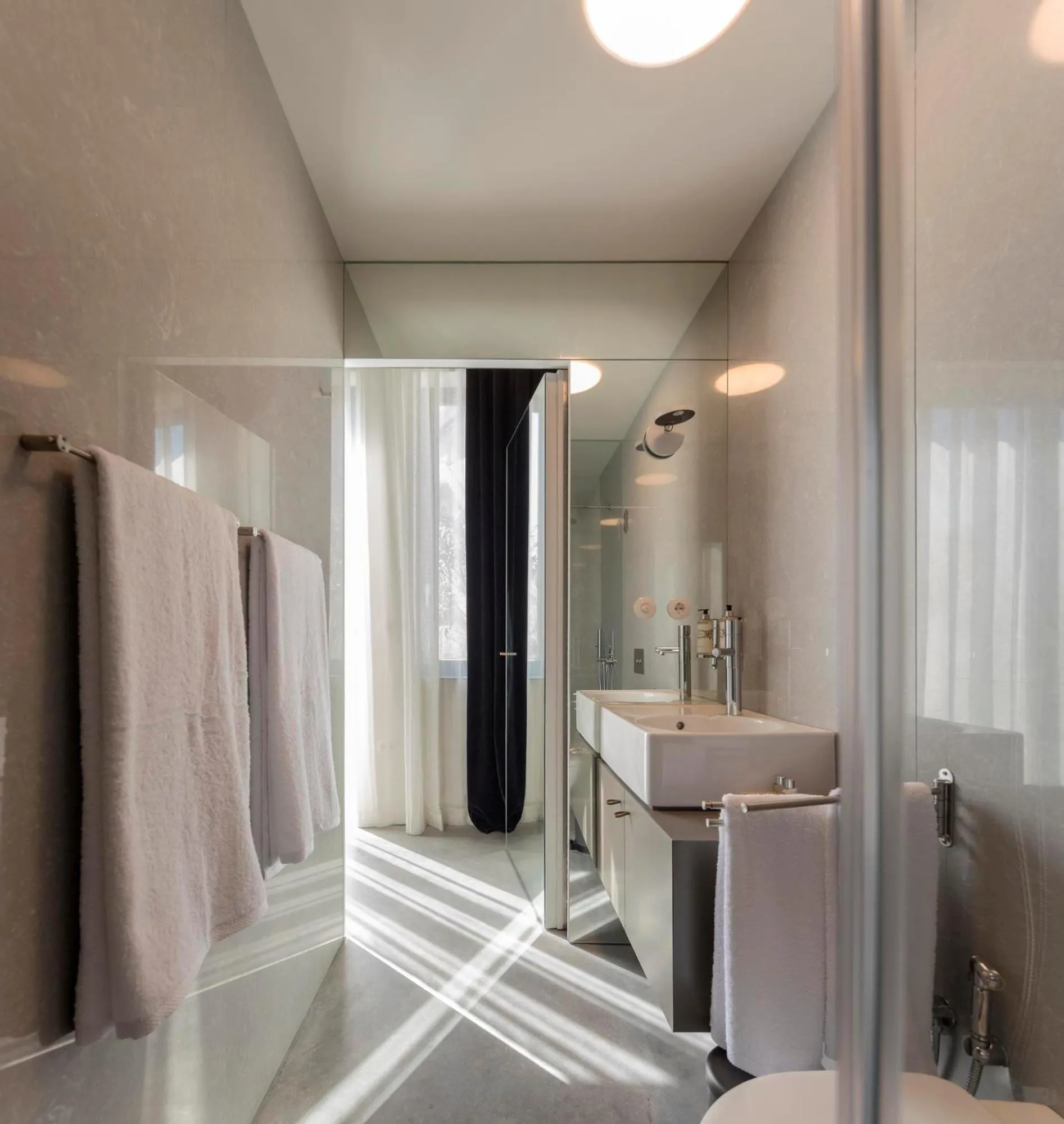 Bathroom in Hotel Tipografia do Conto by Casa do Conto