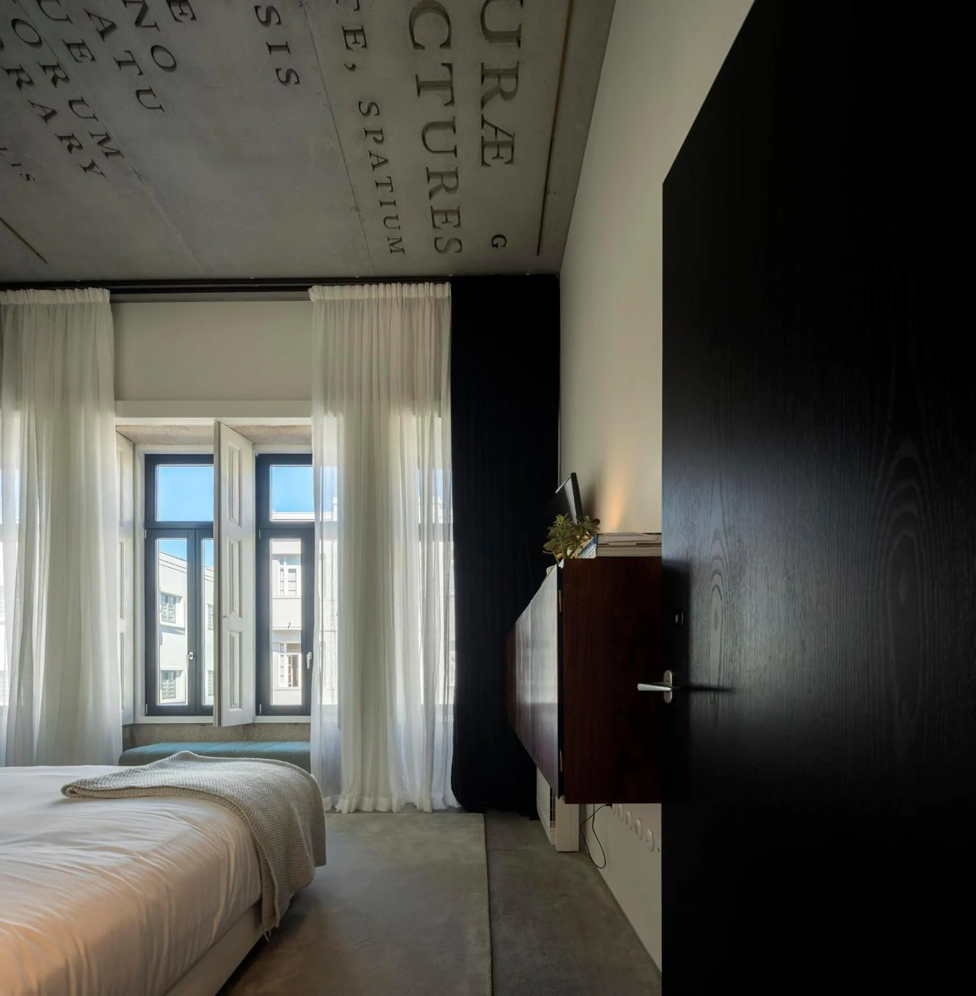 Bedroom, Bed in Hotel Tipografia do Conto by Casa do Conto