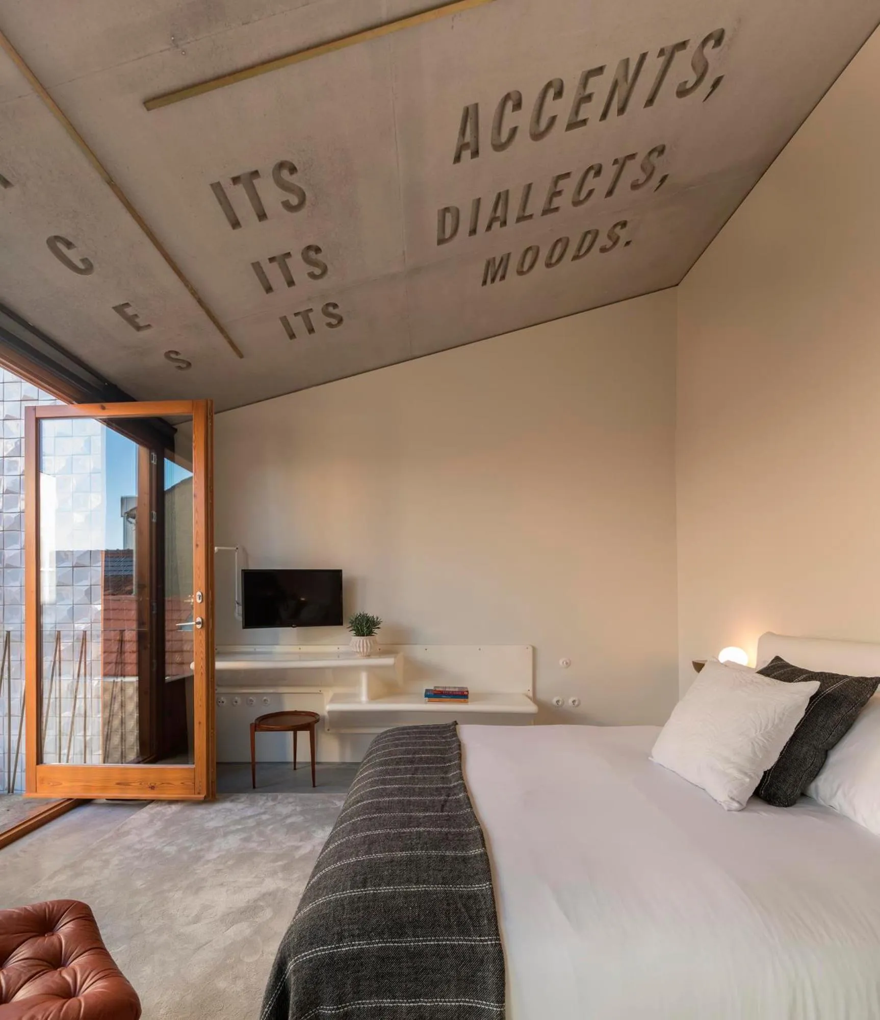 Bed in Hotel Tipografia do Conto by Casa do Conto