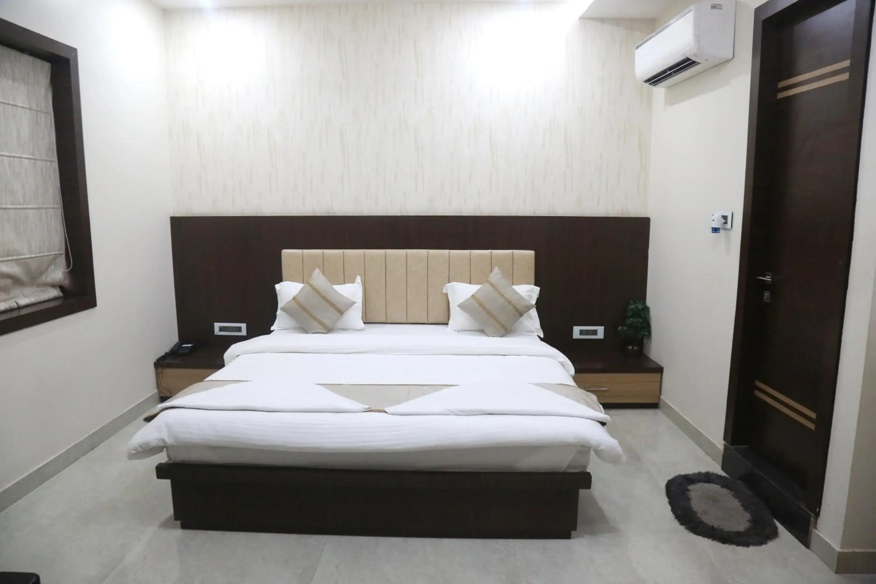 Deluxe Room in Vandana Residency Deluxe Room in Vandana Residency