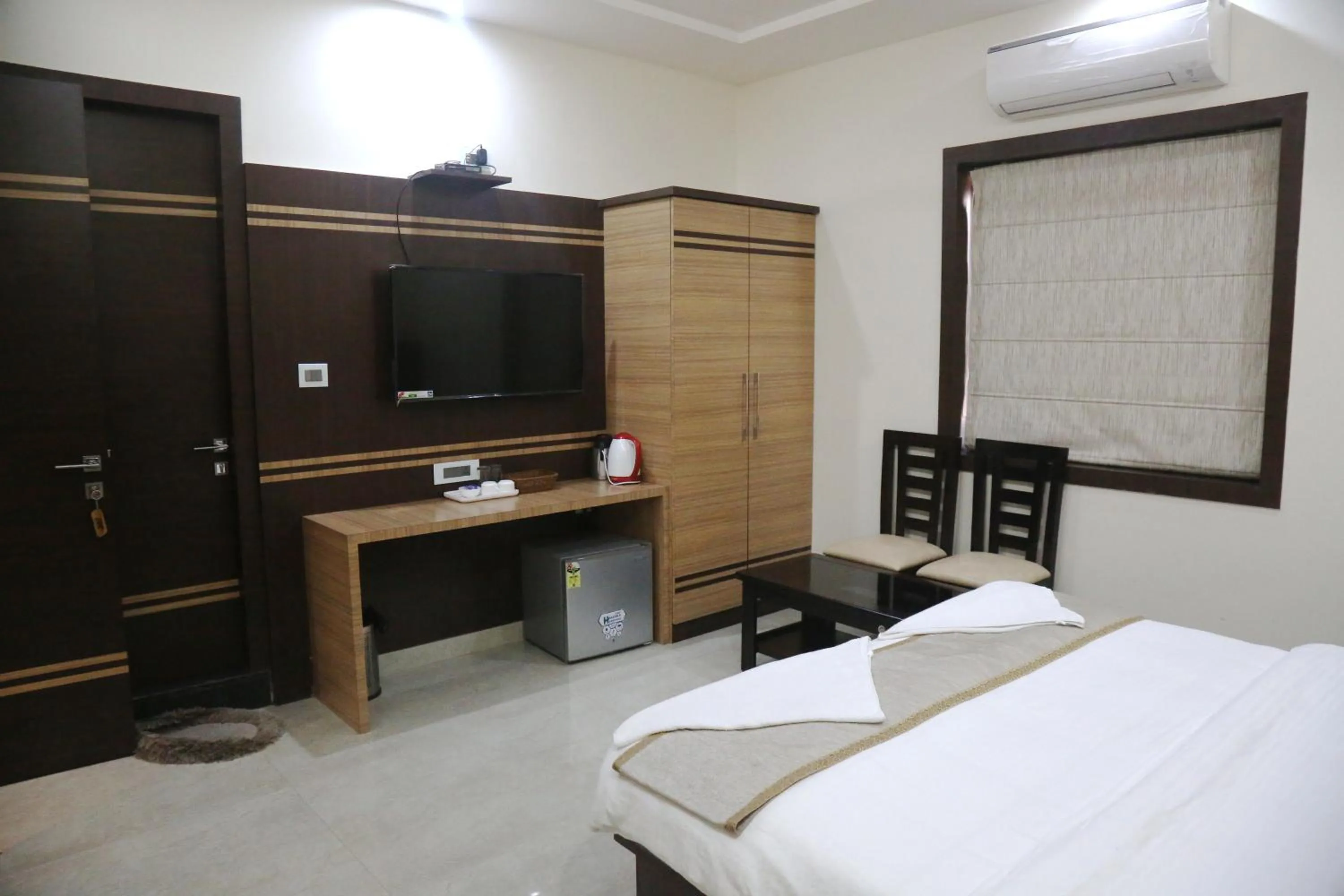 TV and multimedia in Vandana Residency