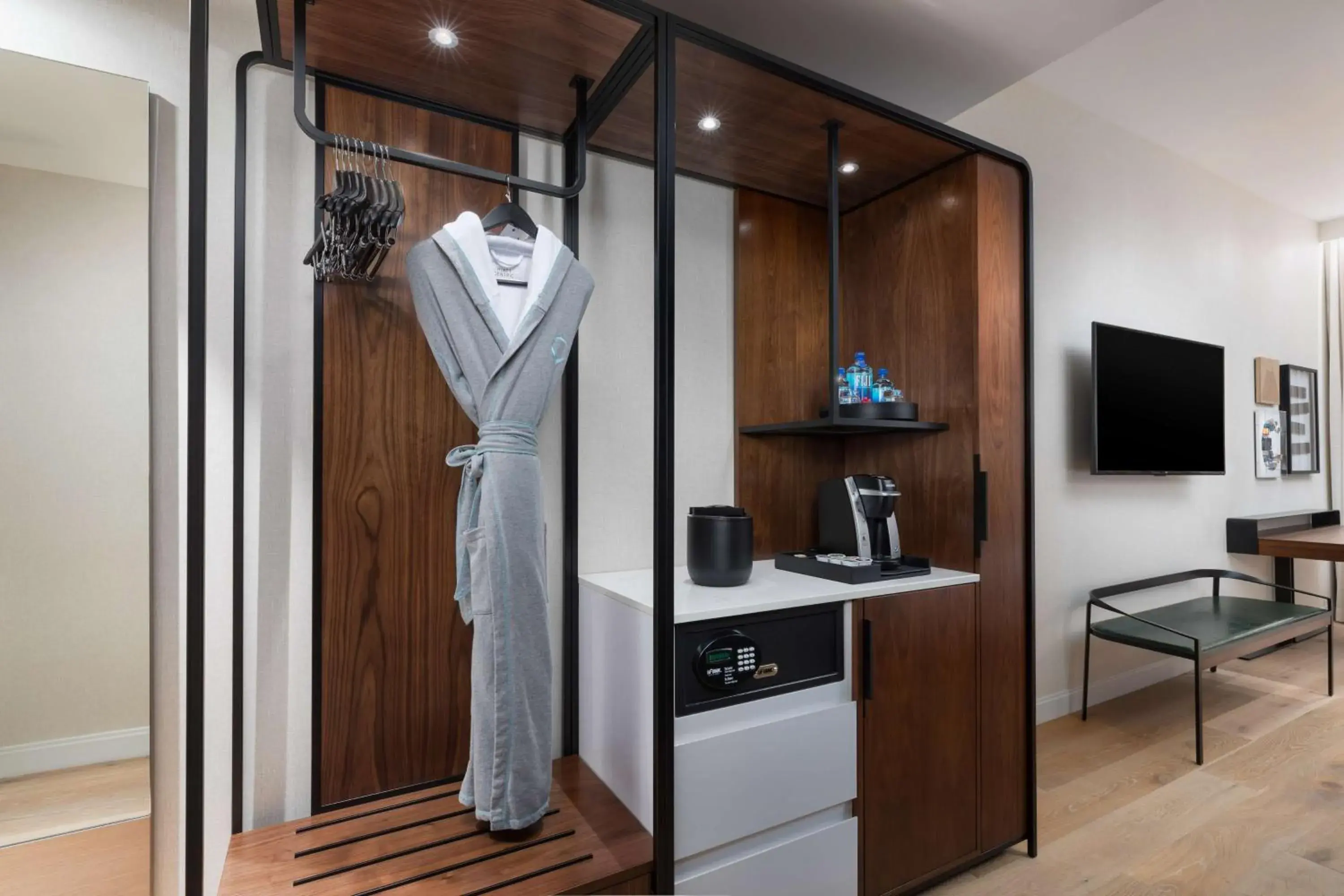 Coffee/tea facilities in Hyatt Centric Mountain View Coffee/tea facilities in Hyatt Centric Mountain View