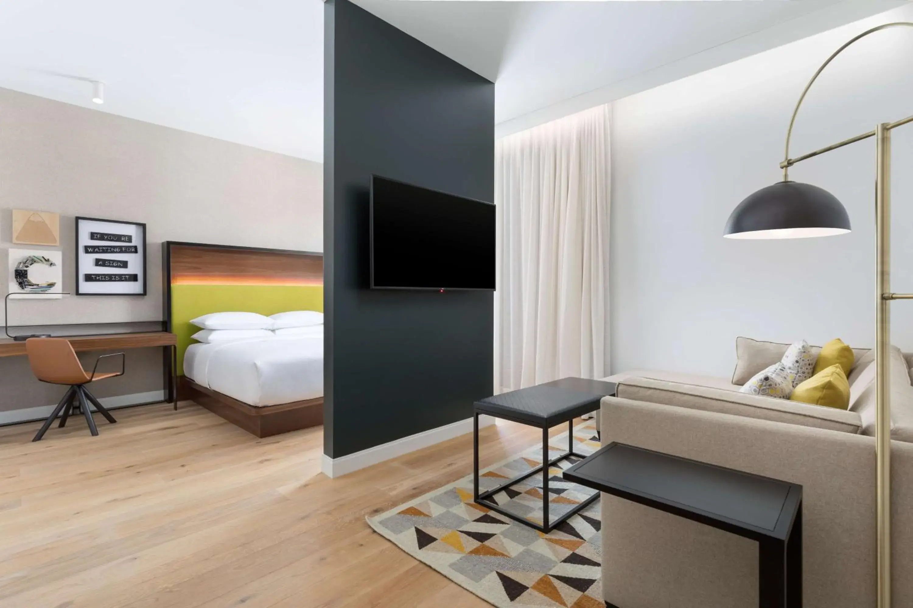 Photo of the whole room, Bed in Hyatt Centric Mountain View Photo of the whole room, Bed in Hyatt Centric Mountain View