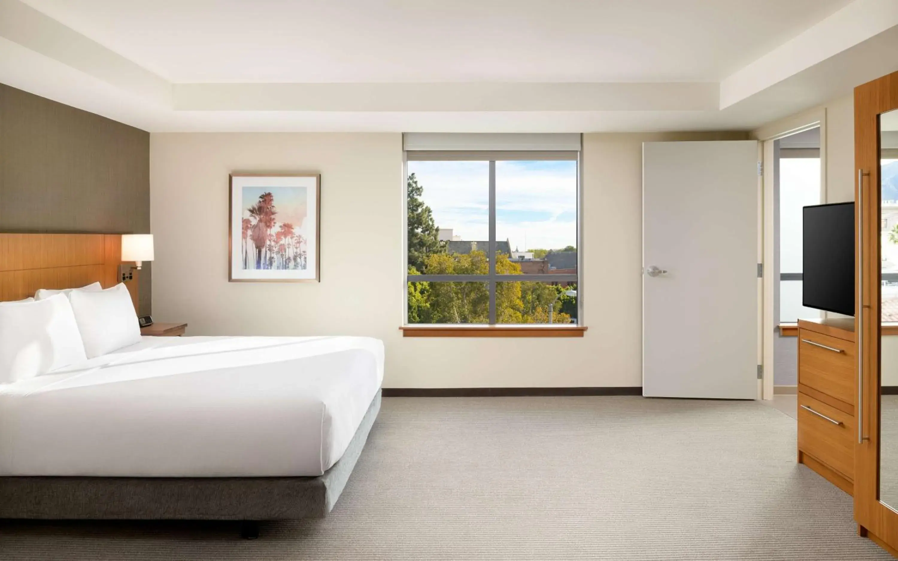 Photo of the whole room, Bed in Hyatt Place Pasadena Photo of the whole room, Bed in Hyatt Place Pasadena